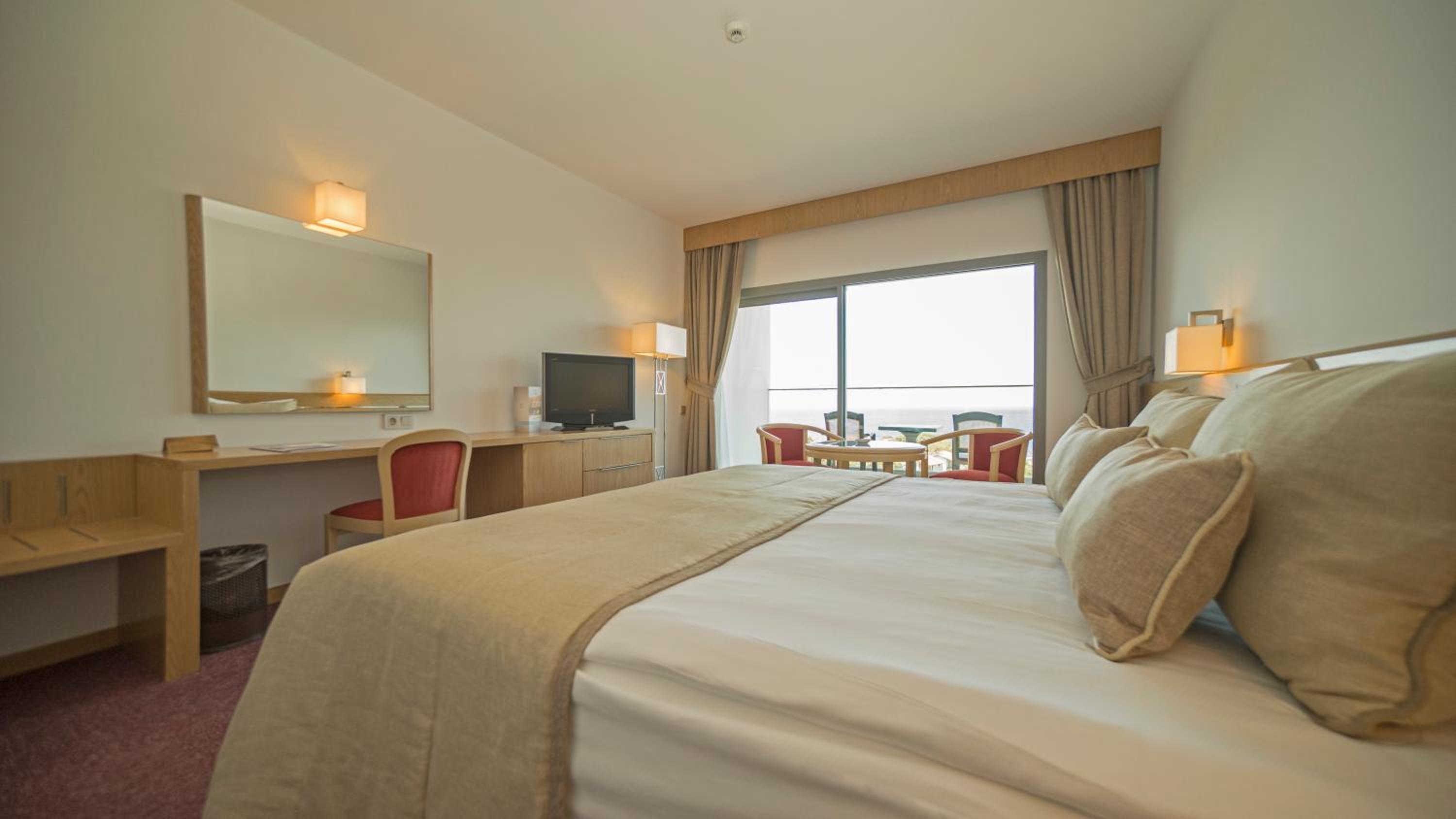 Double Room with Garden View - Photo 4