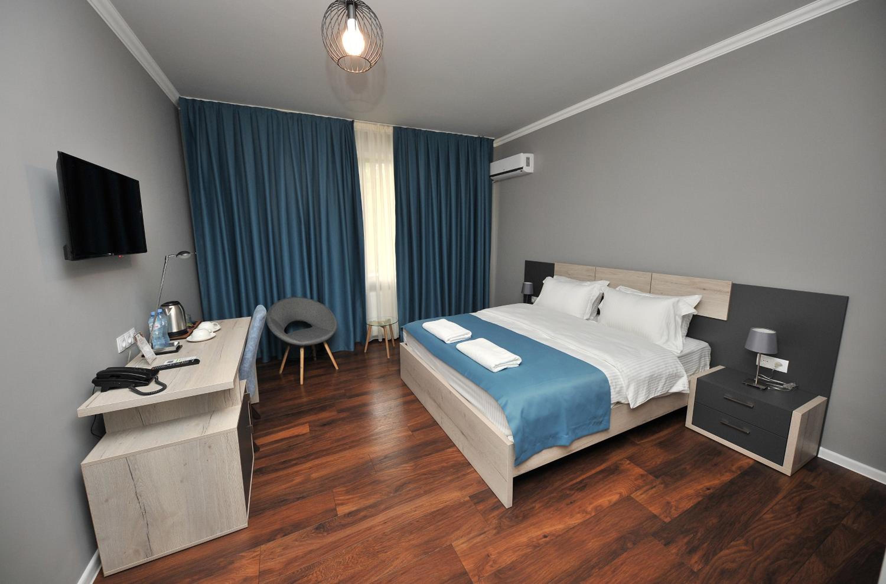 Standard Double Room photo 3