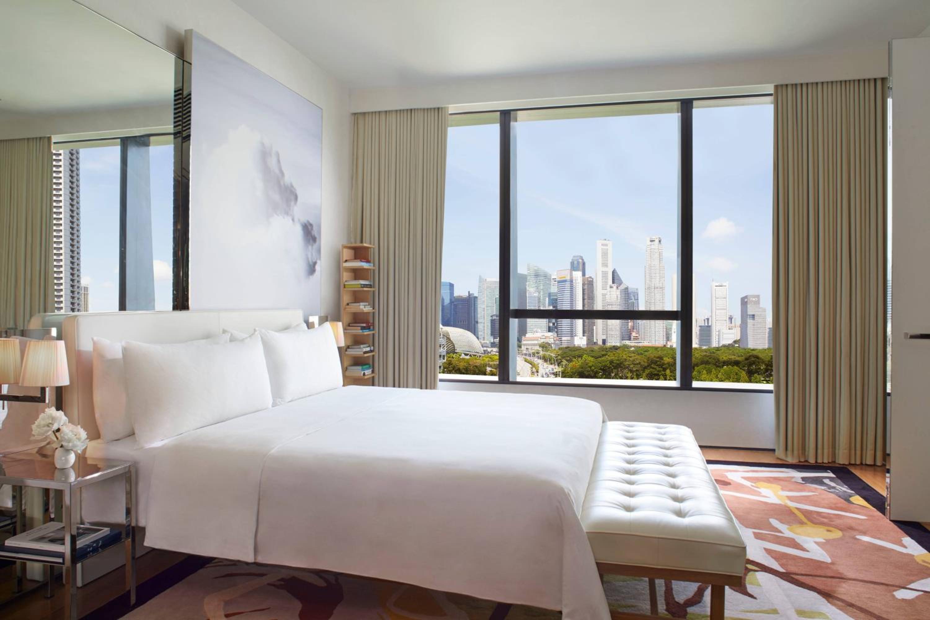 Presidential Suite with Marina Bay View - Executive Lounge Access