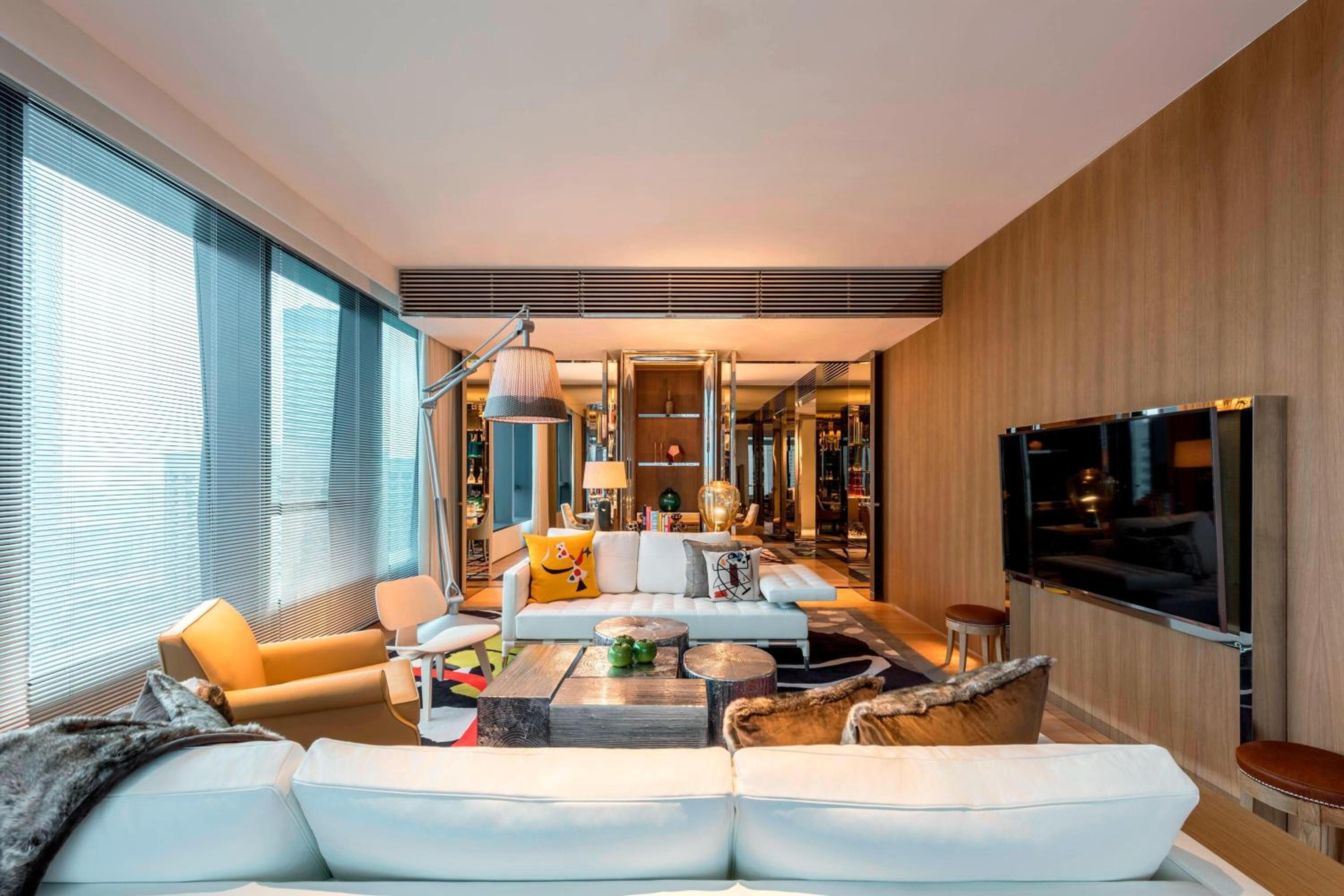 Chairman Suite with Marina Bay View - Executive Lounge Access