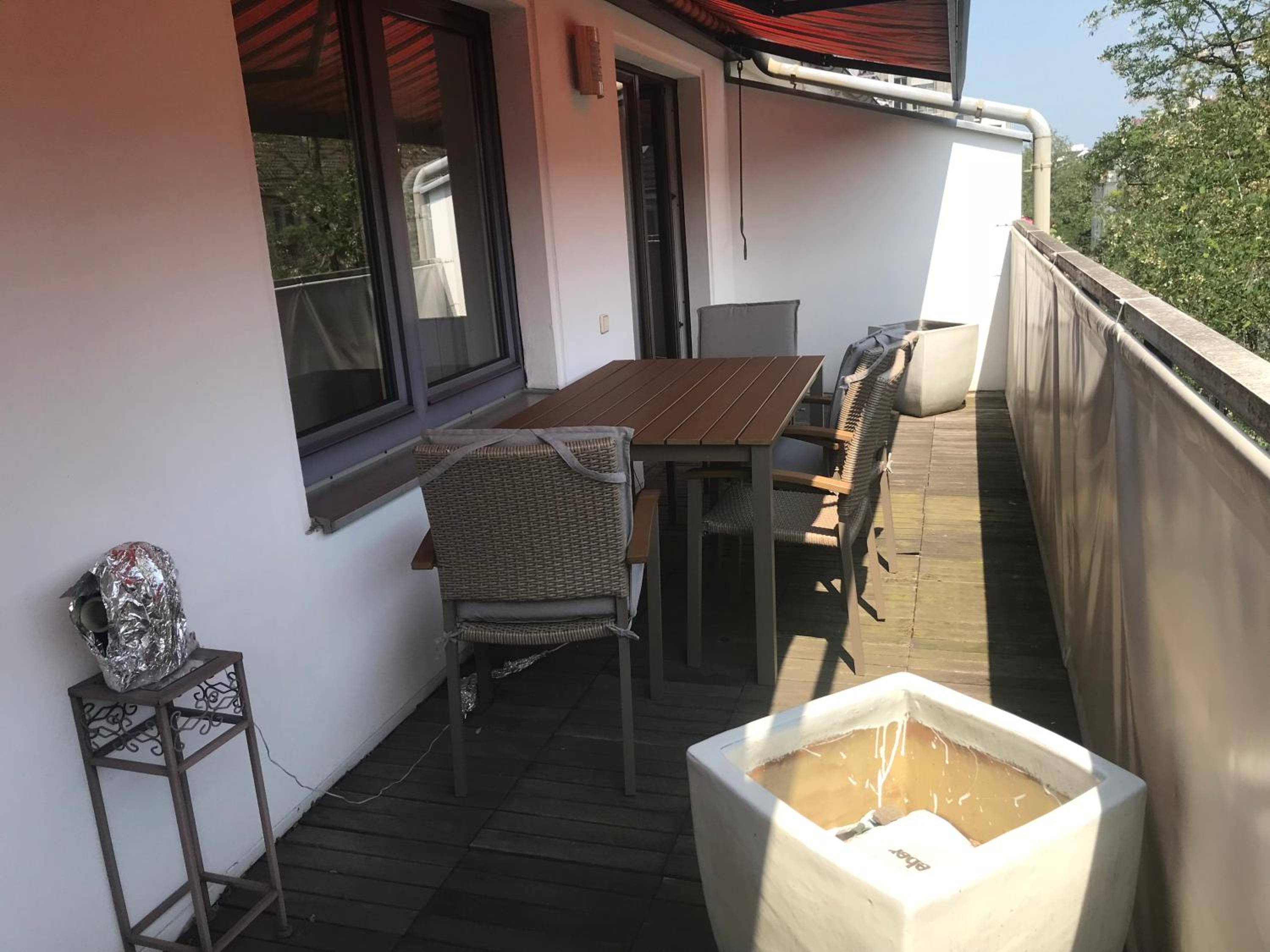 Studio Apartment - Photo 25