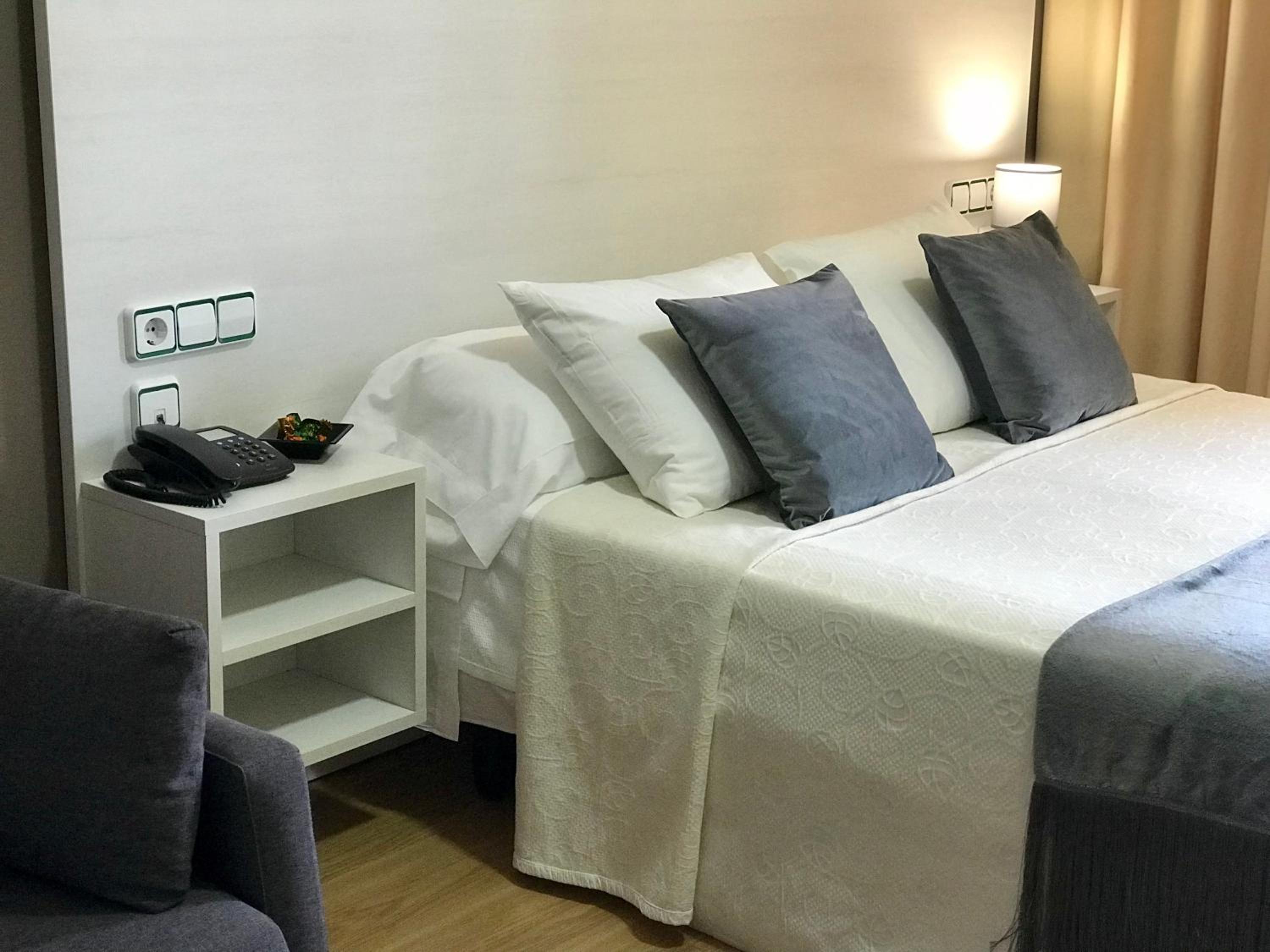 Superior Double Room - Photo 8