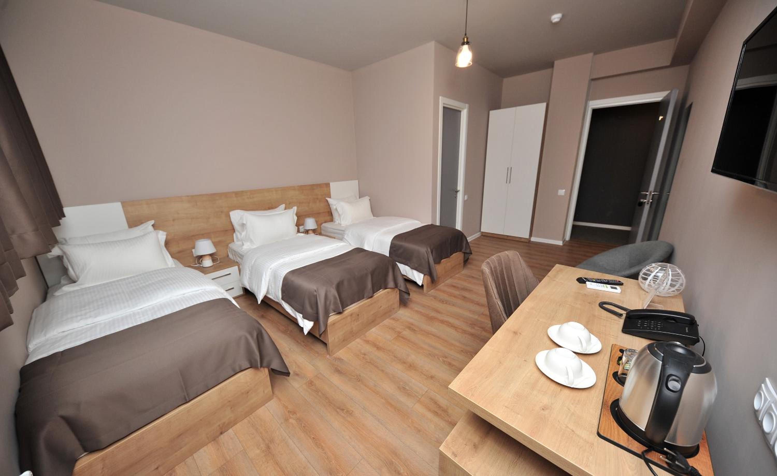Standard Triple Room photo 3