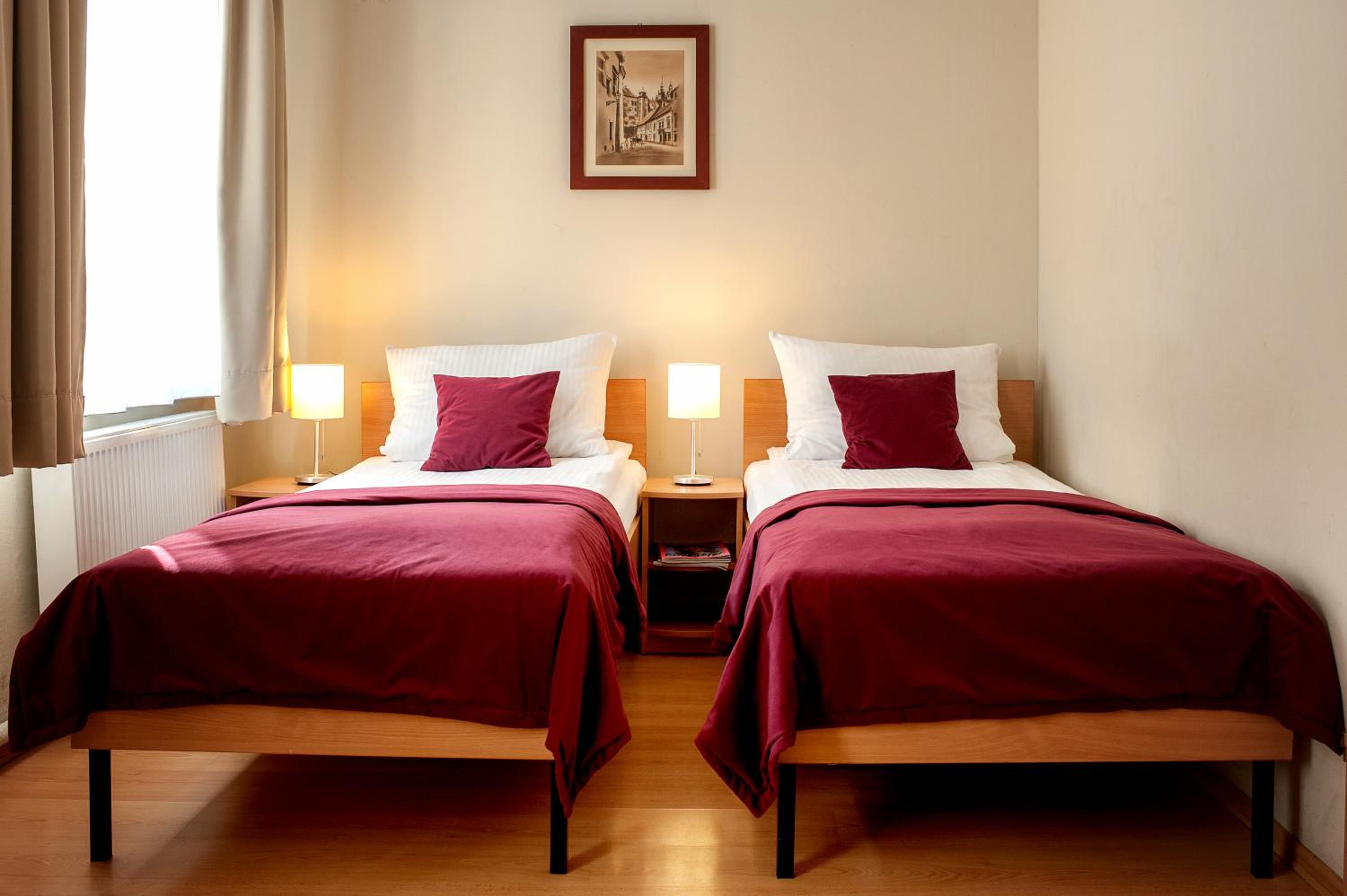 Double or Twin Room - Photo 4