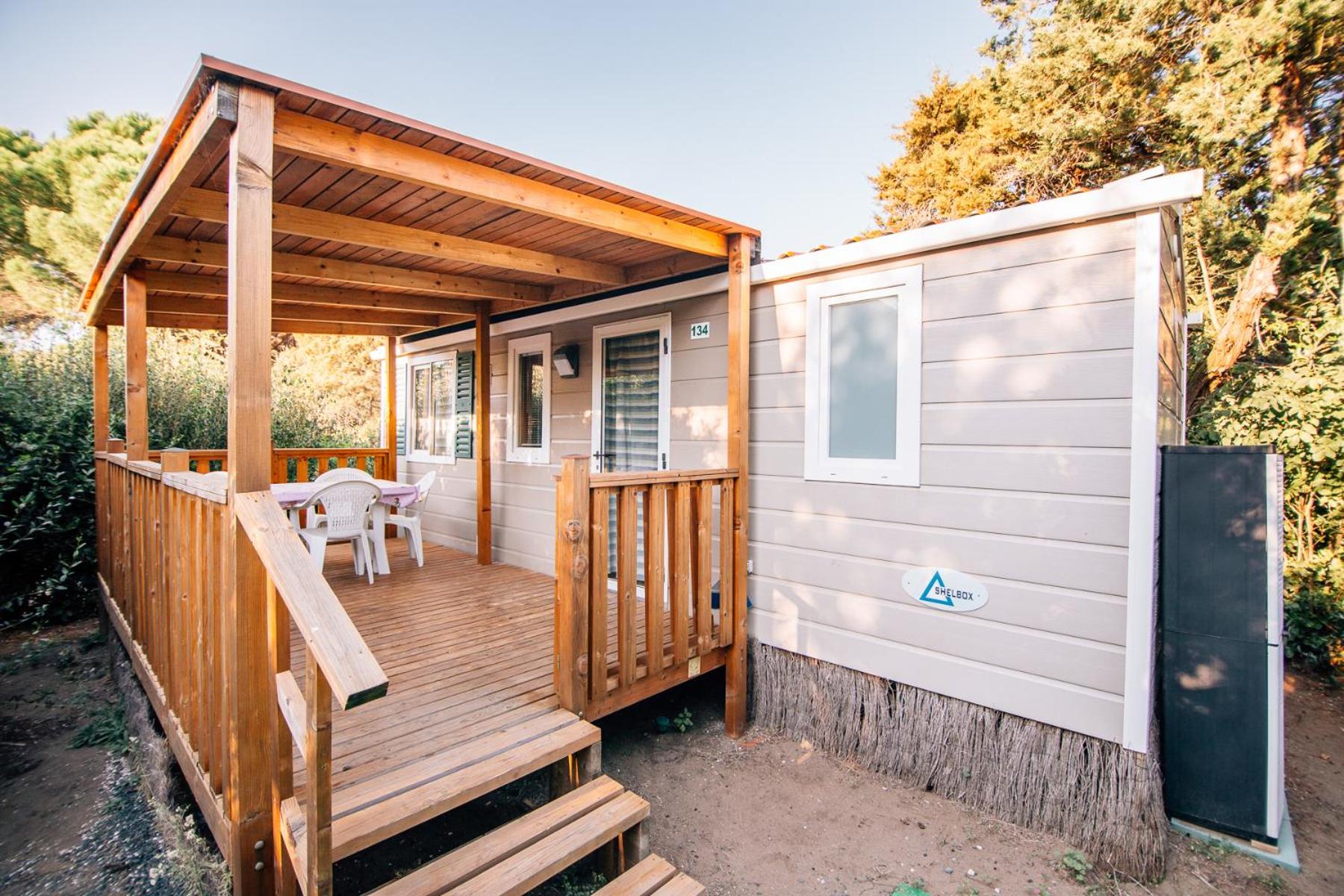 Mobile Home (4 Adults) with beach access - Photo 3