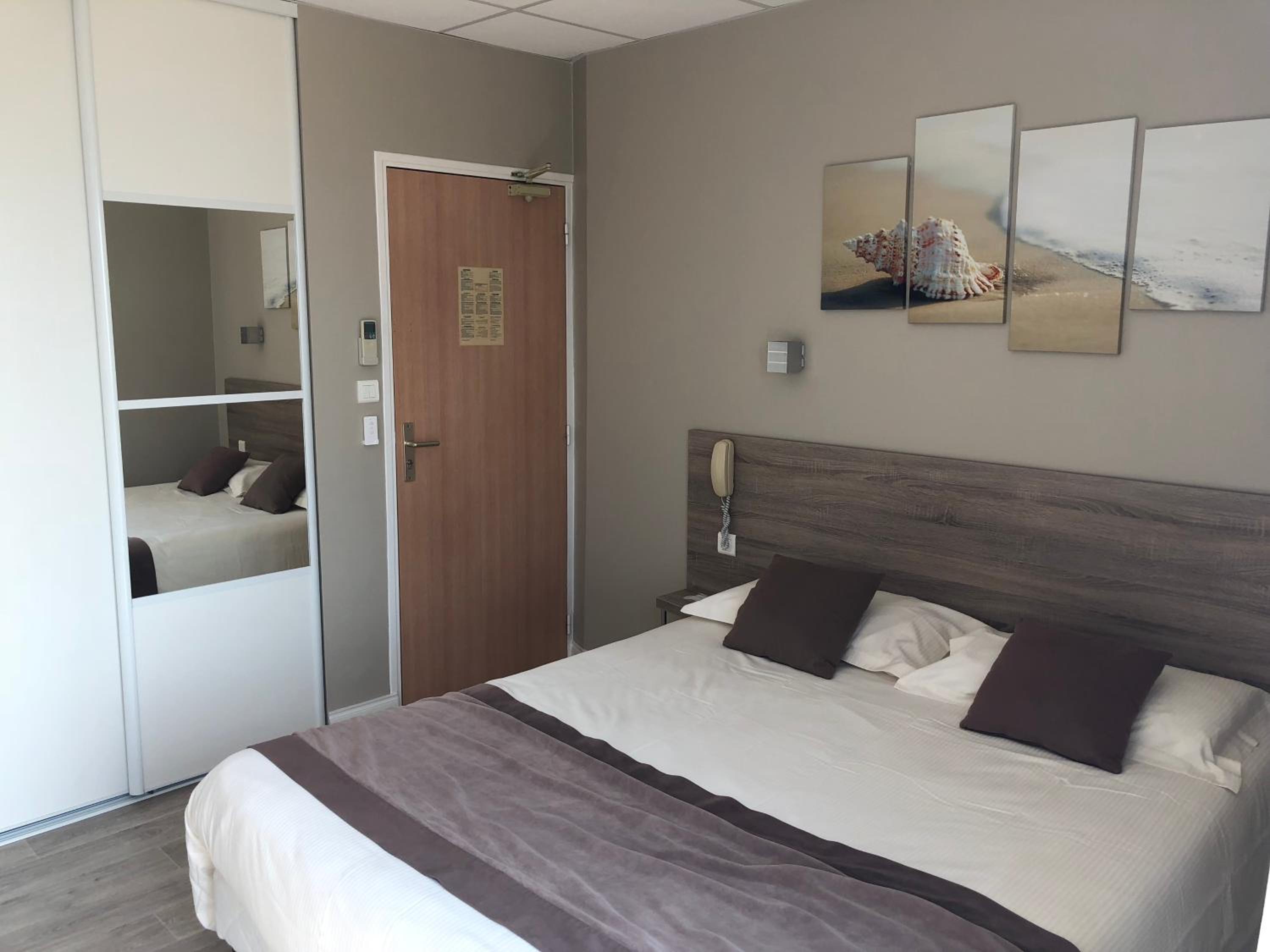 Superior Double Room with Private Terrace and Sea View