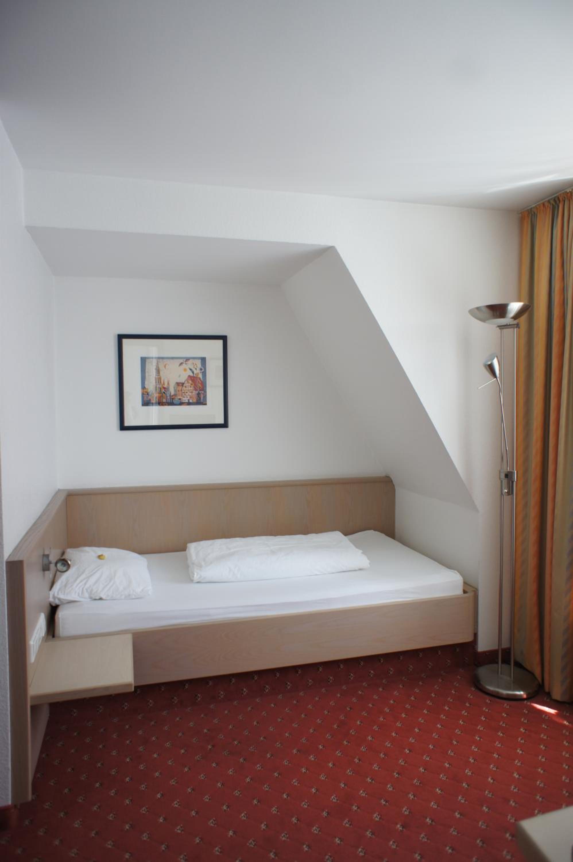 Single Room photo 2