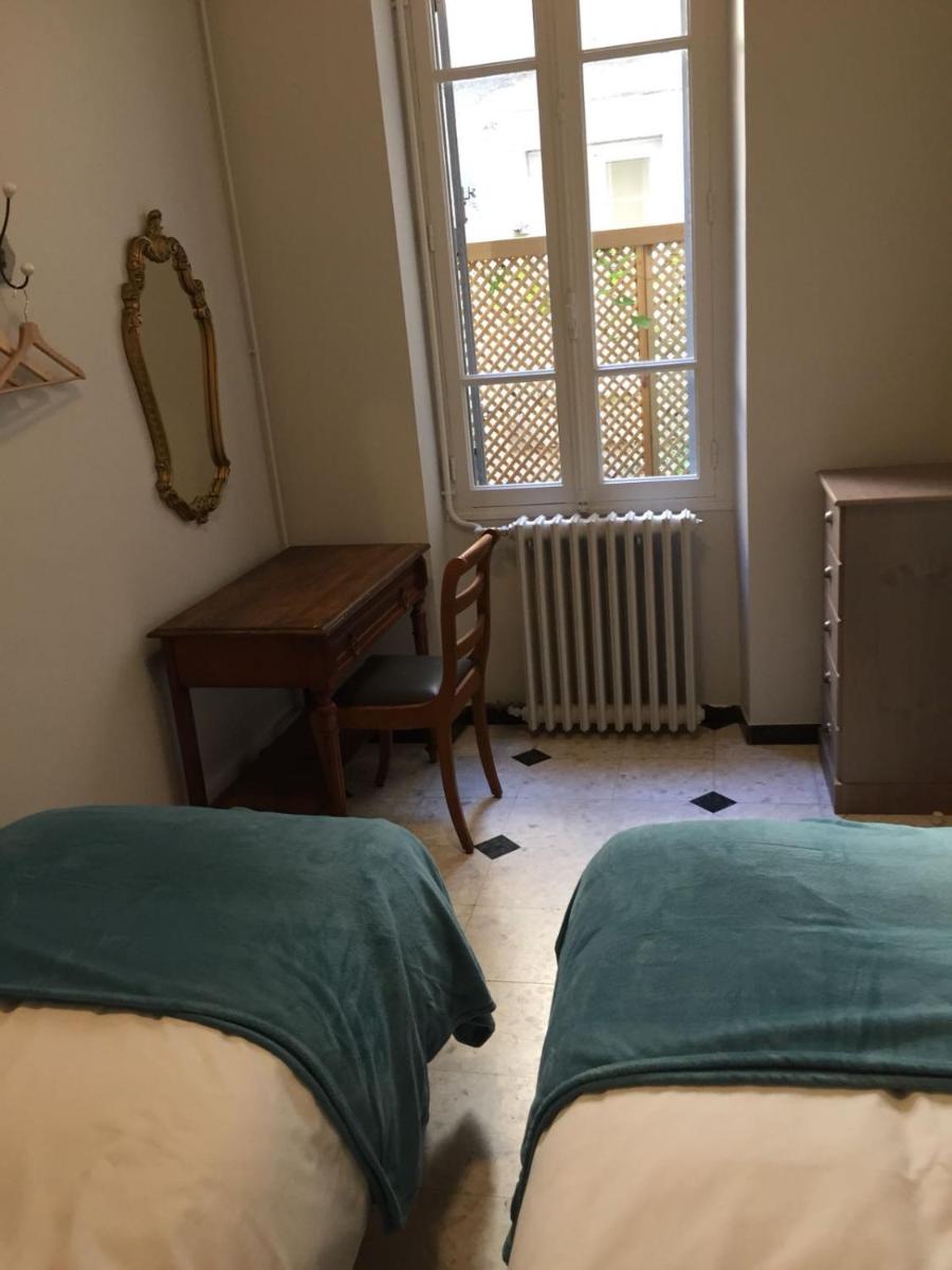 Apartment photo 2