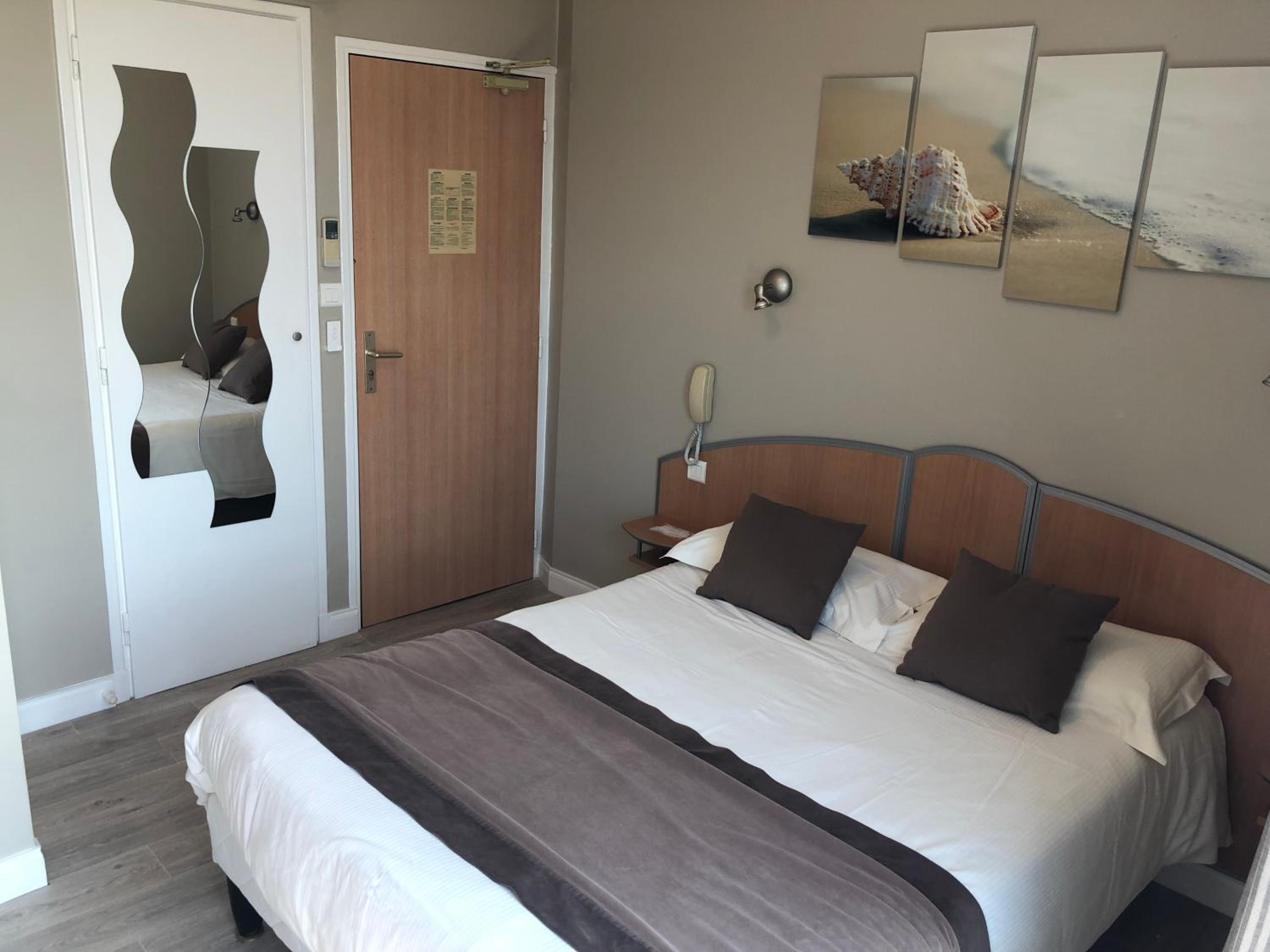 Double Room with Private Terrace and Sea View