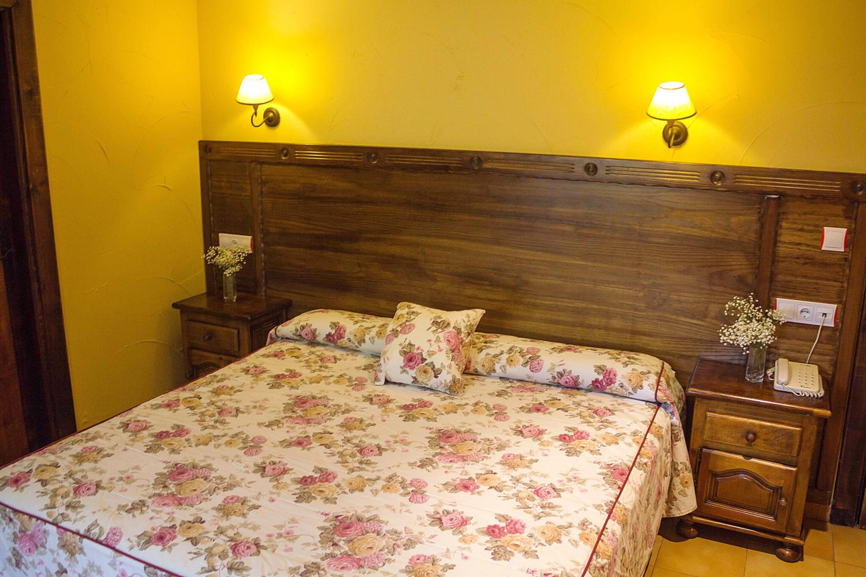 Double or Twin Room with parking photo 3