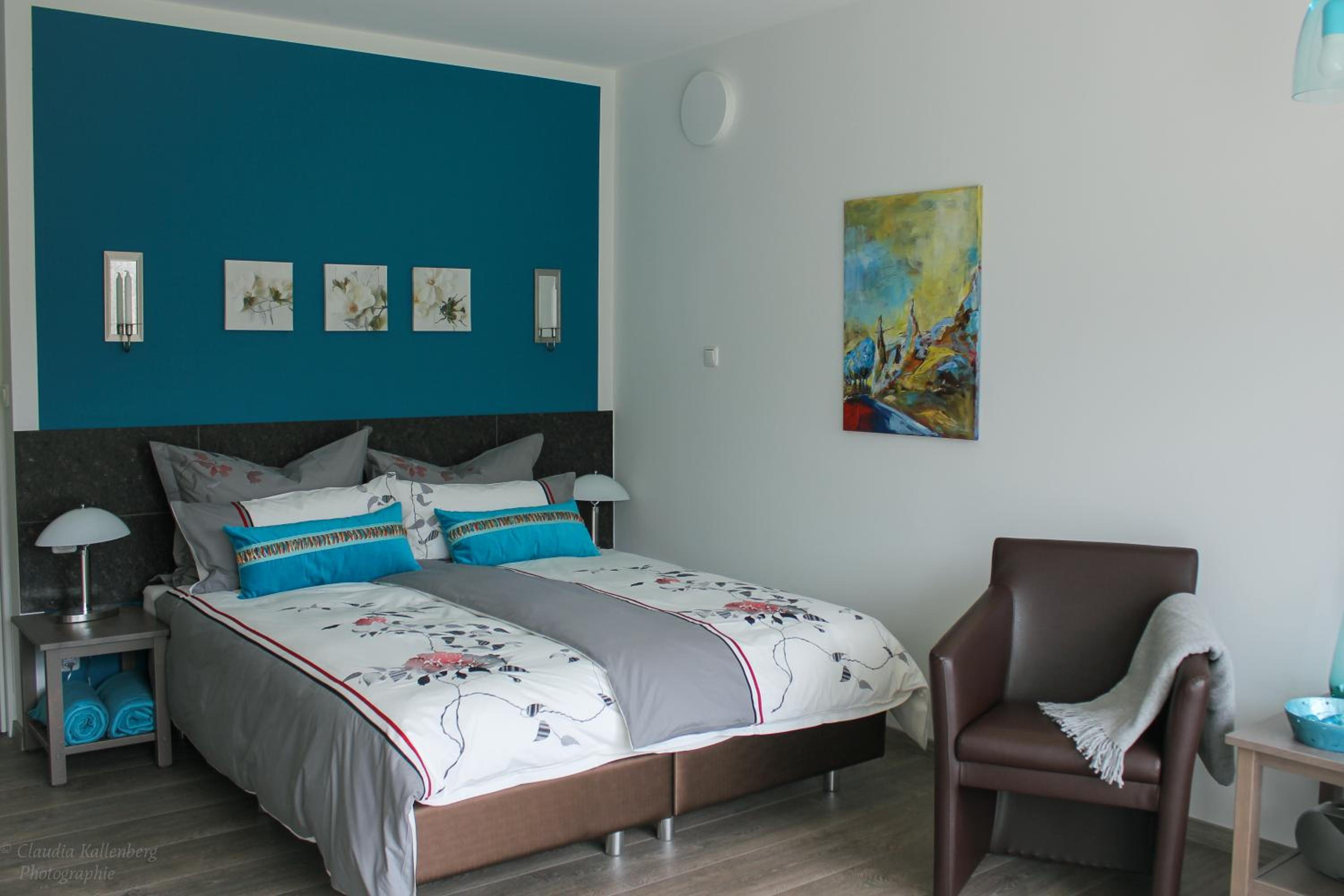 Deluxe Double Room with Bath photo 3