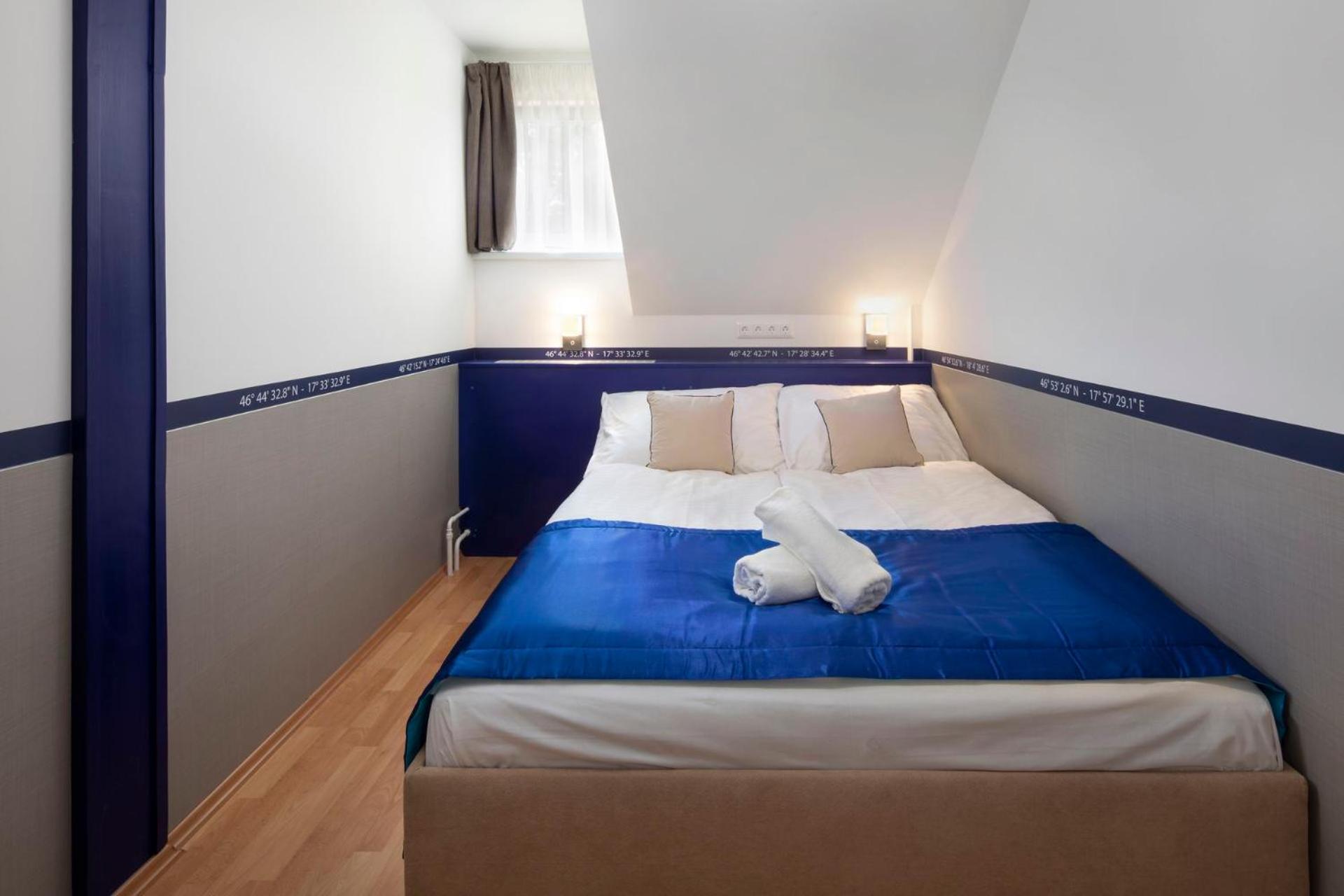 Small Double Room photo 1