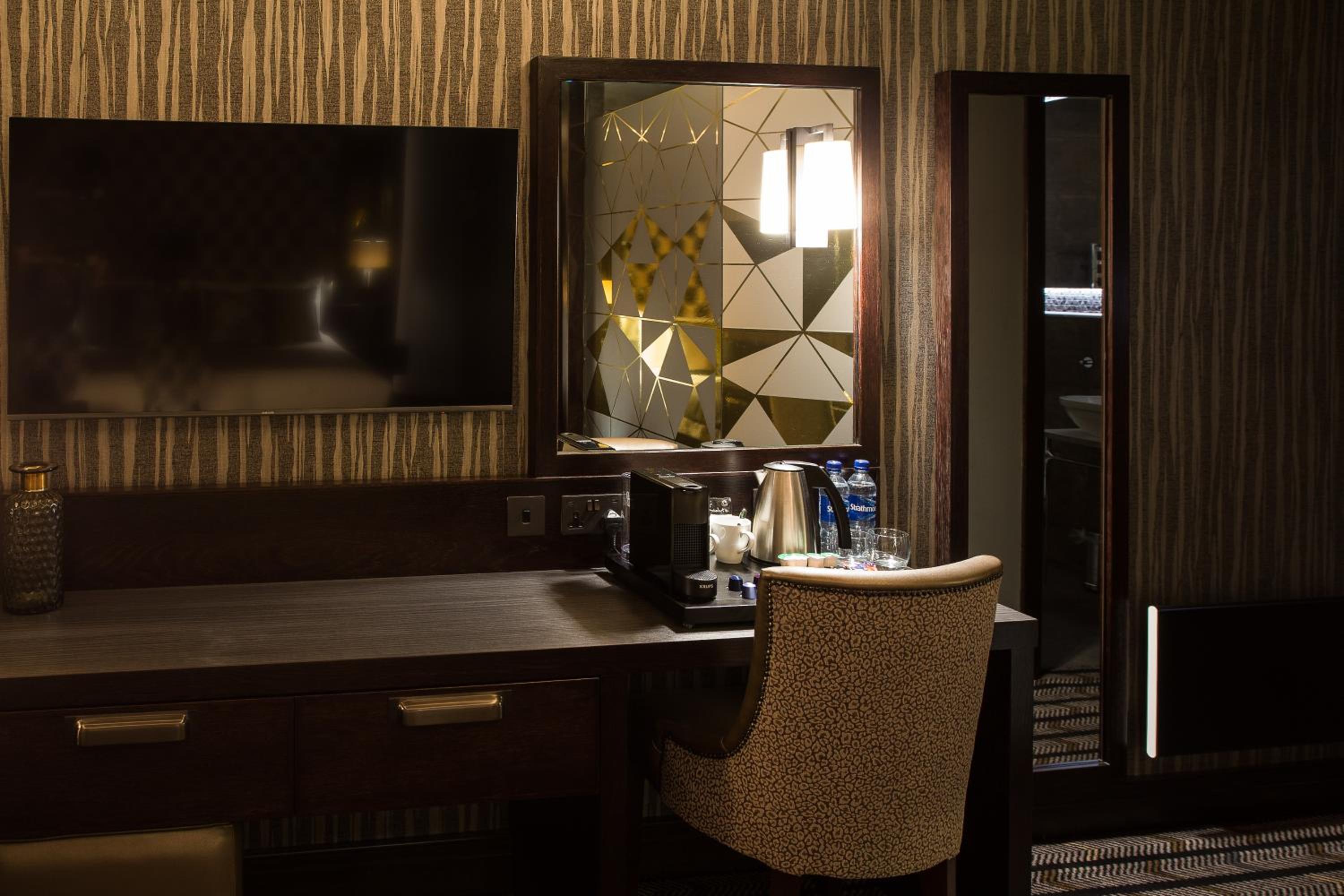 Deluxe Suite photo 2