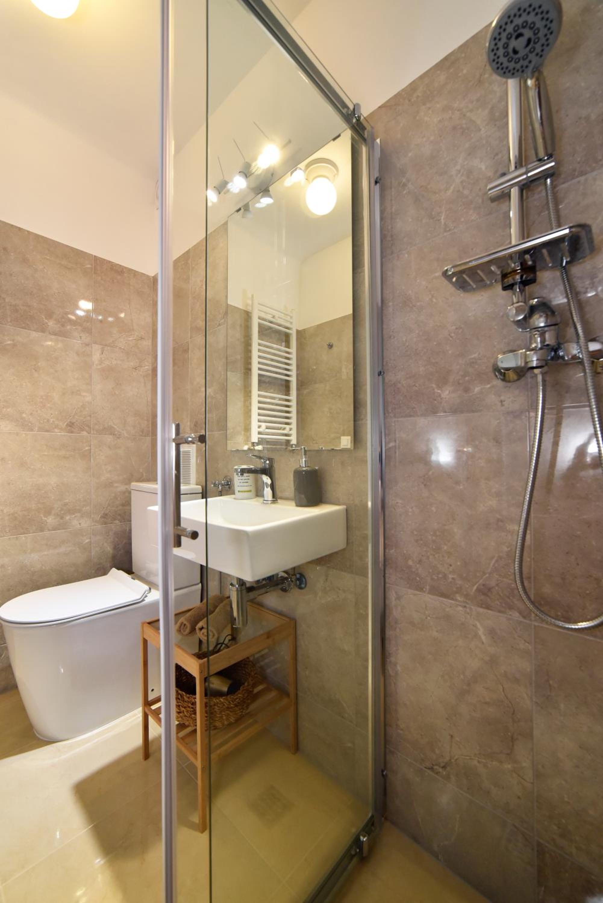 Double Room with Private Bathroom photo 3