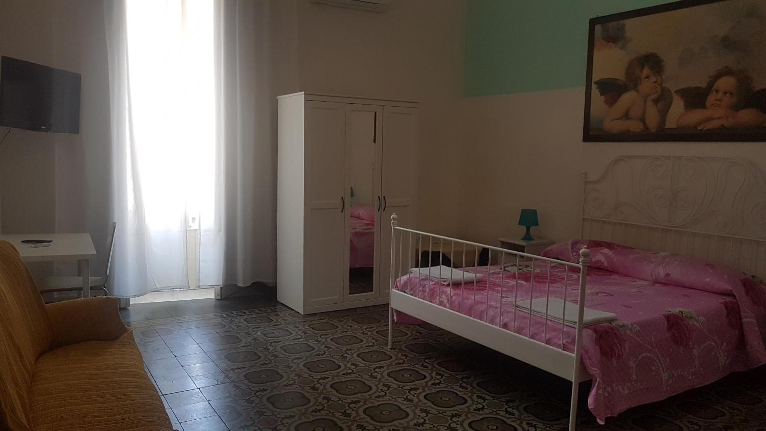 Double Room With Private External Bathroom