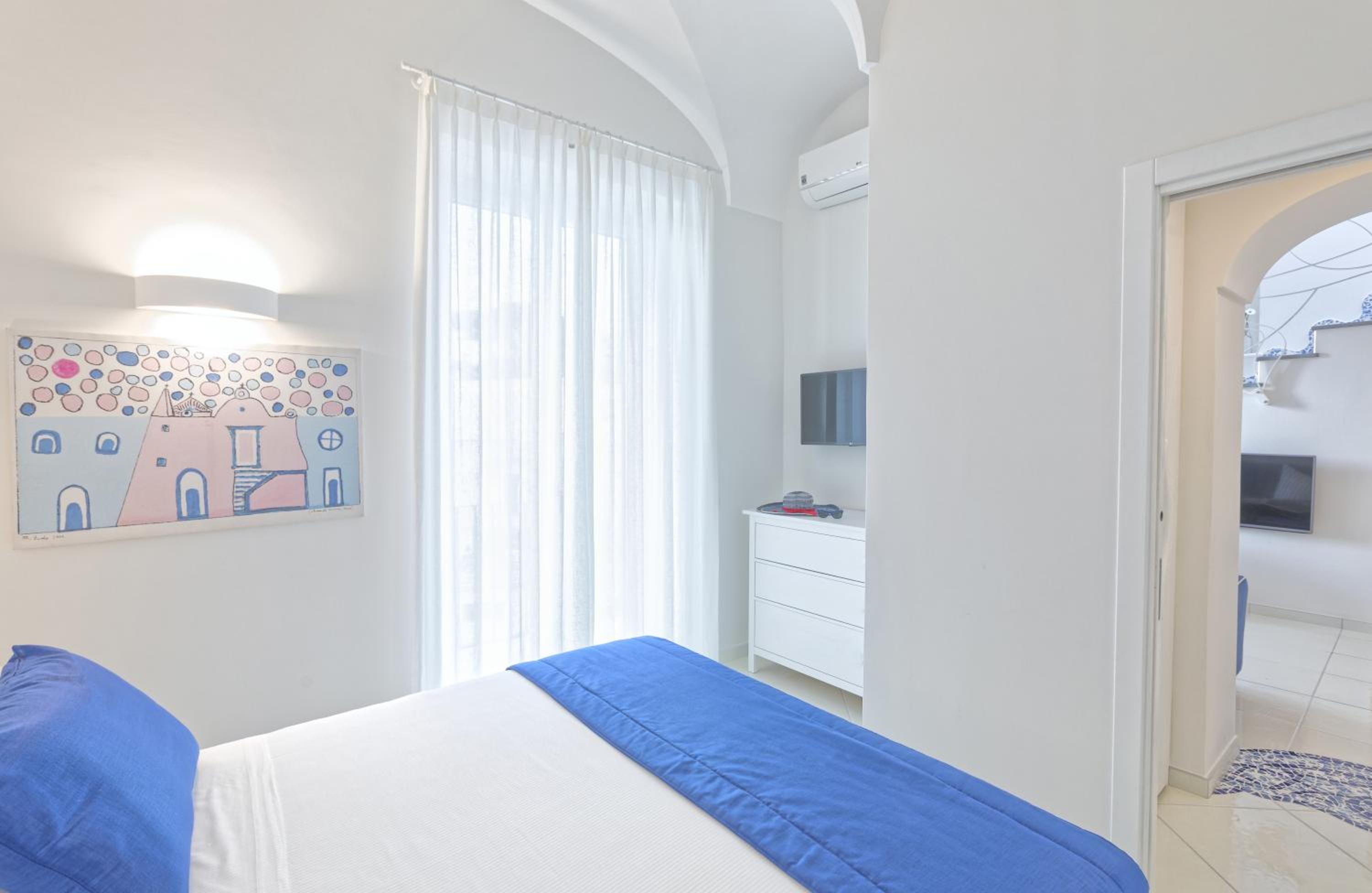 Apartment with Private Terrace and private pool