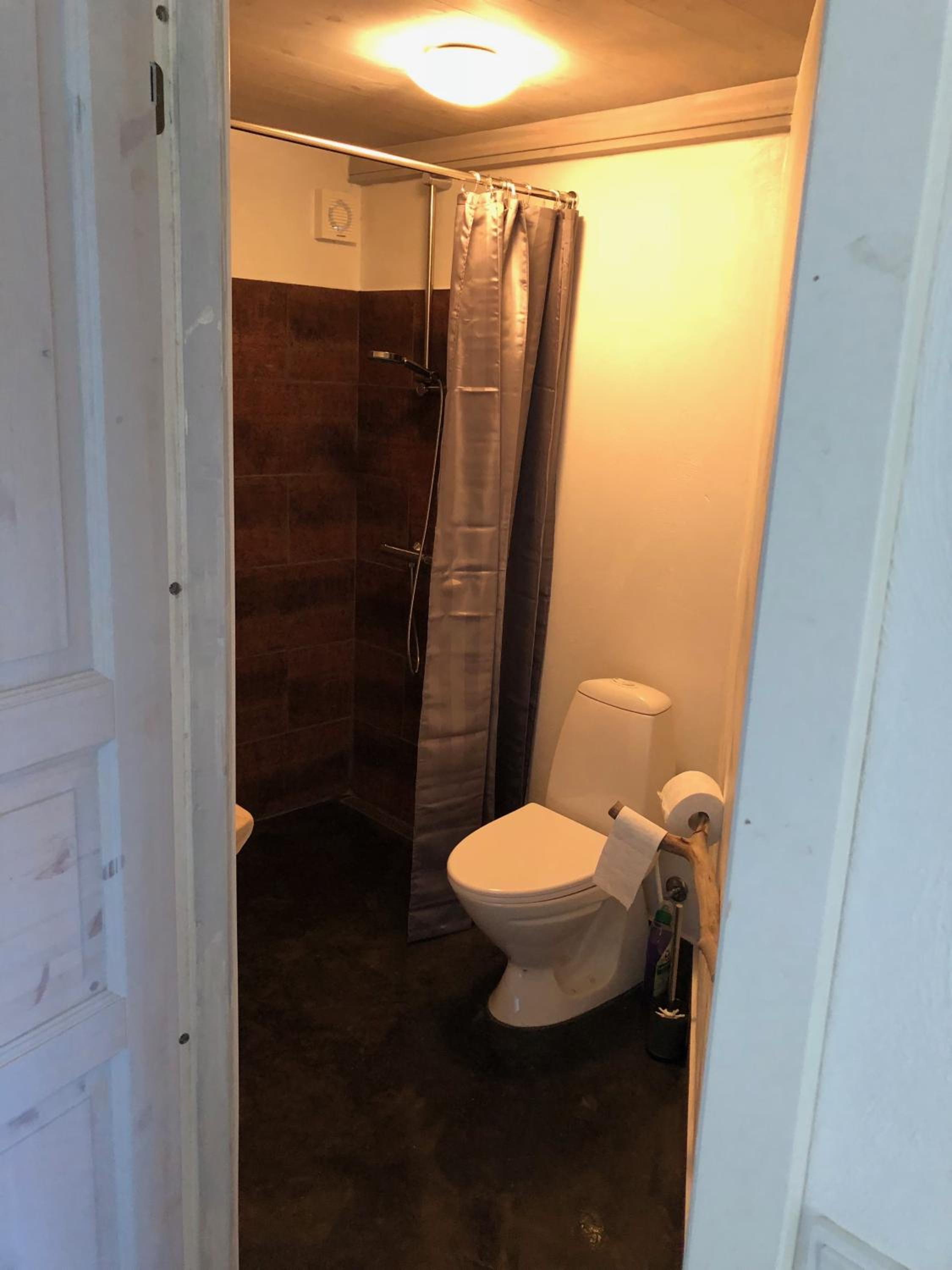 Double Room with Private Bathroom - Photo 5