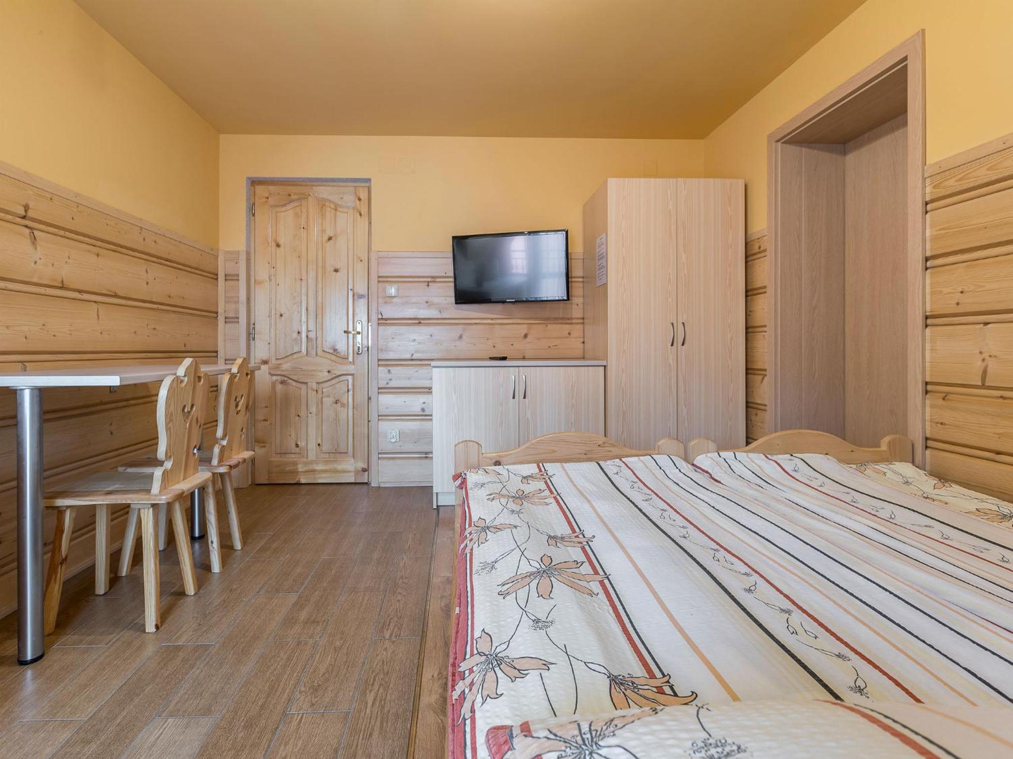 Double or Twin Room with Kitchenette - Photo 16