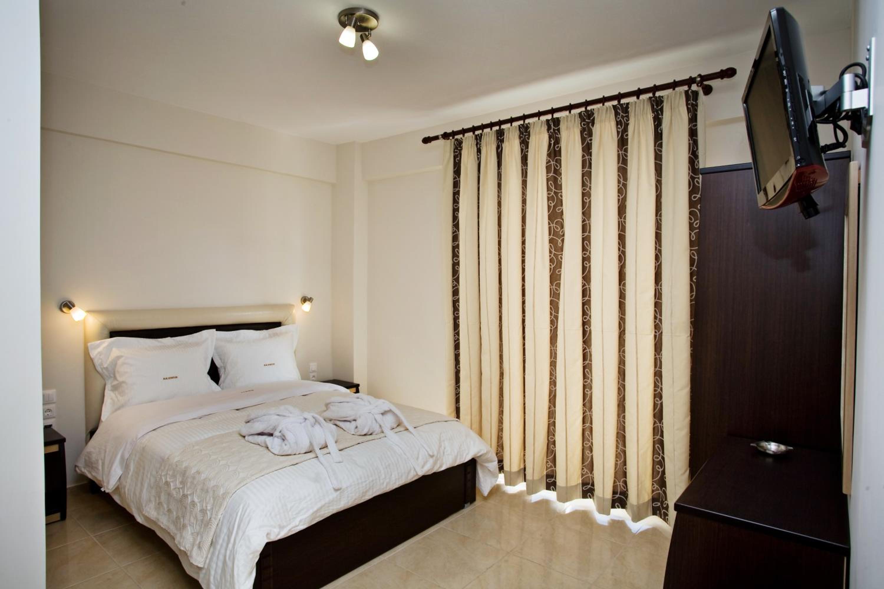 Double Room - Photo 4