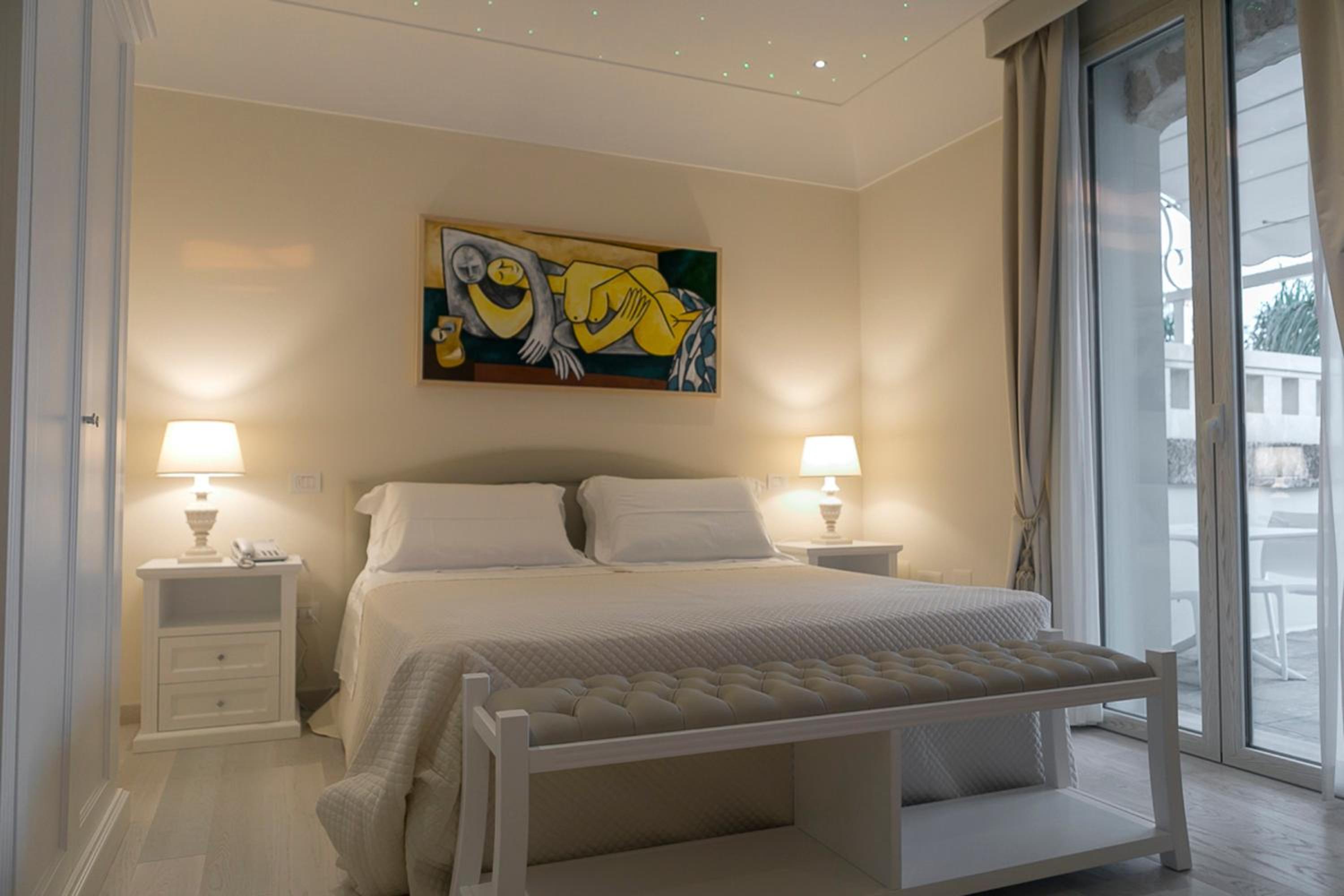 Deluxe Double Room with Terrace and Private Hot Tub - Photo 1