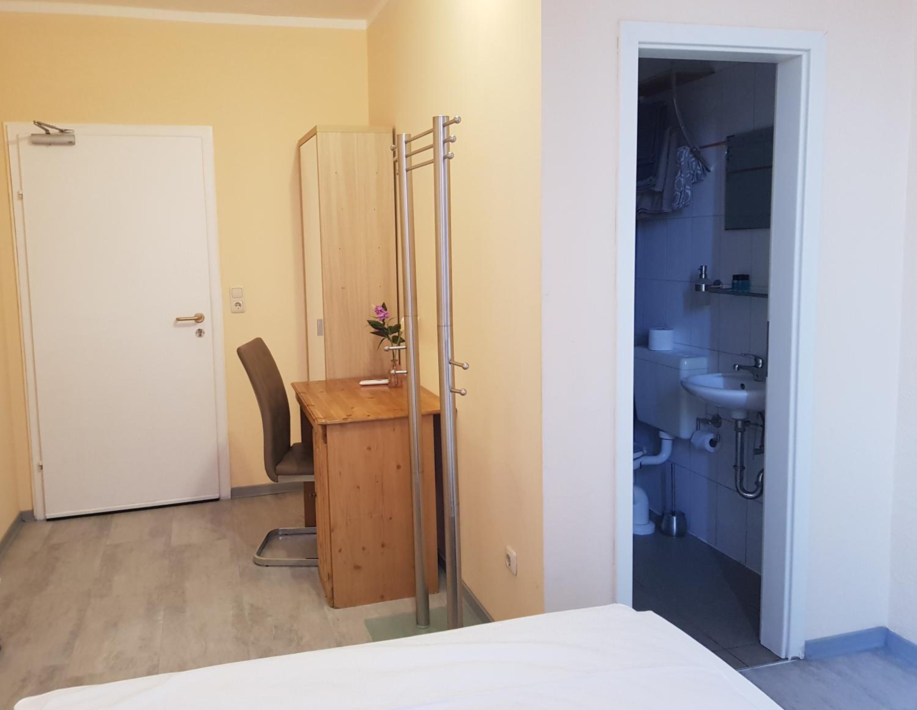 Double Room - Photo 4
