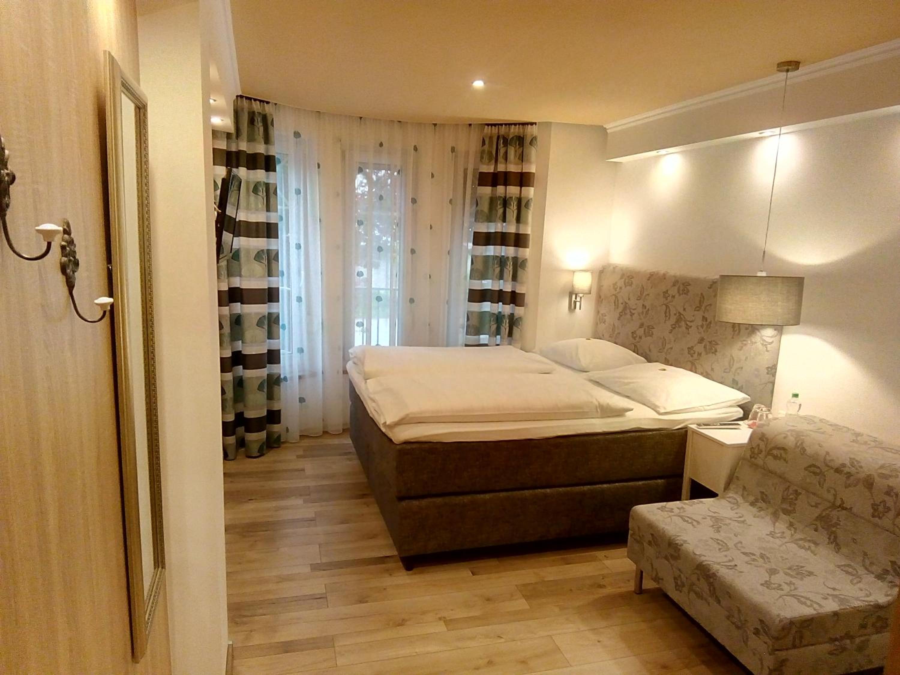 Triple Room with Shower - Photo 1