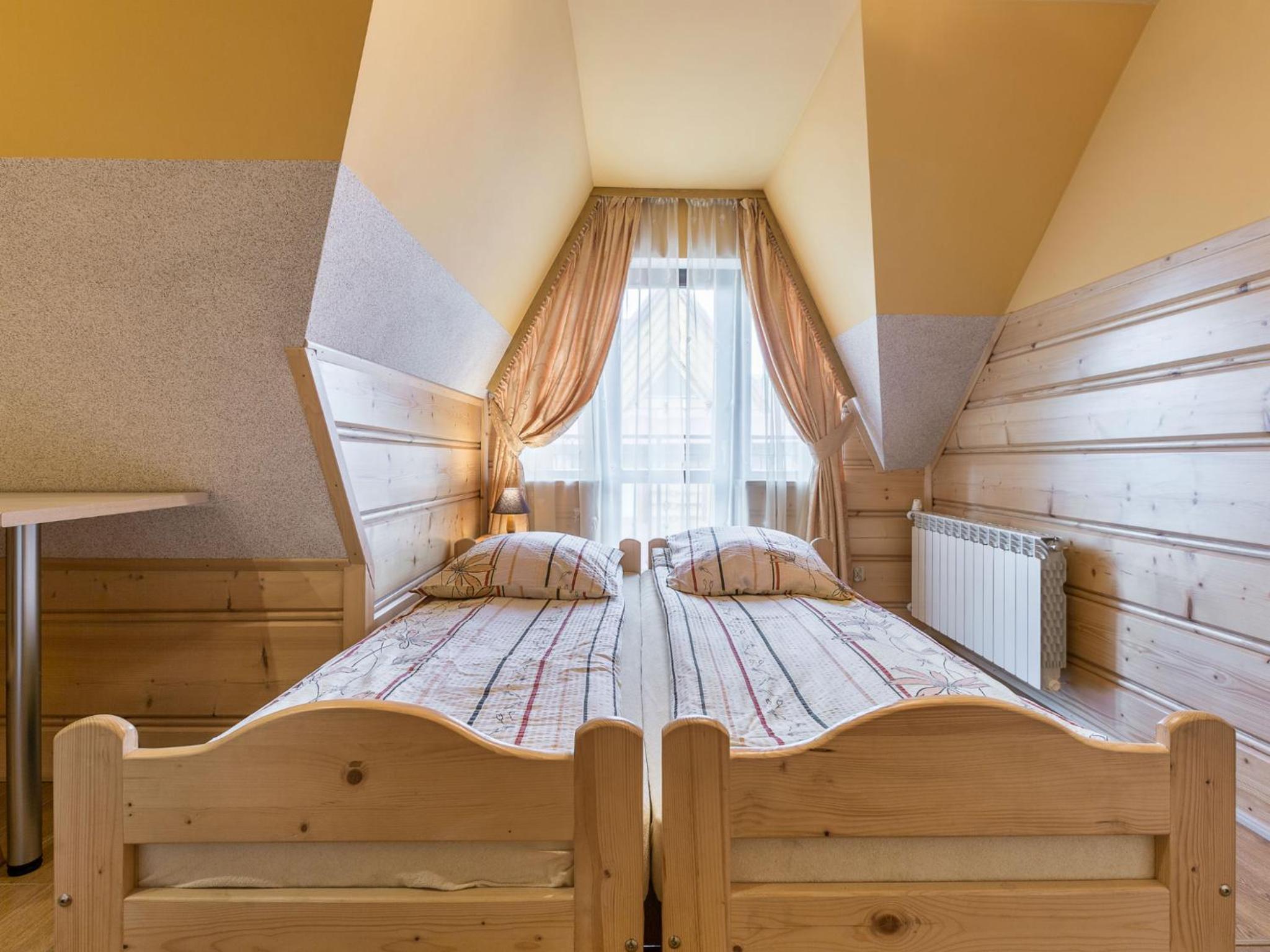 Double or Twin Room with Kitchenette - Photo 6
