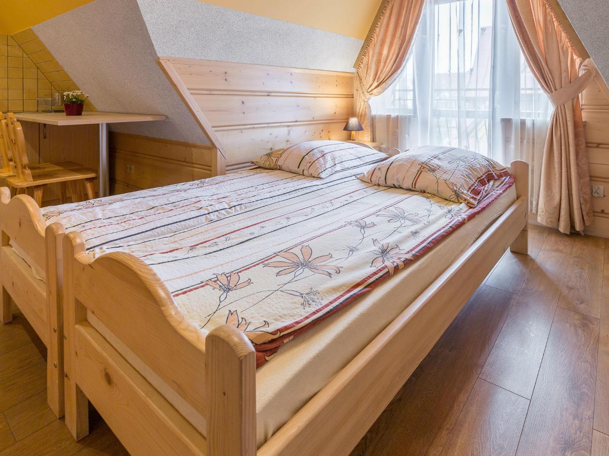 Double or Twin Room with Kitchenette - Photo 11