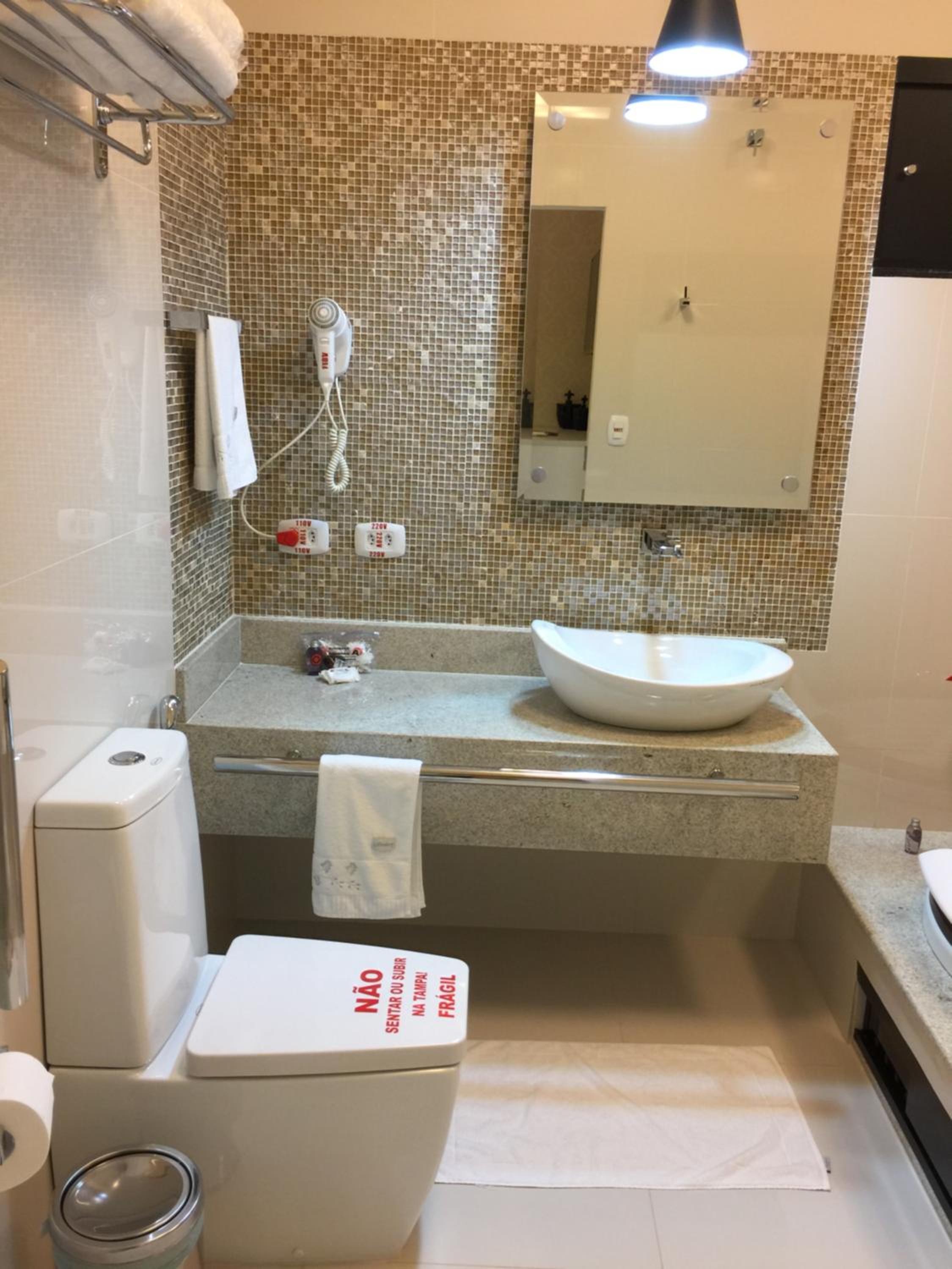 King Suite With Spa Bath photo 3