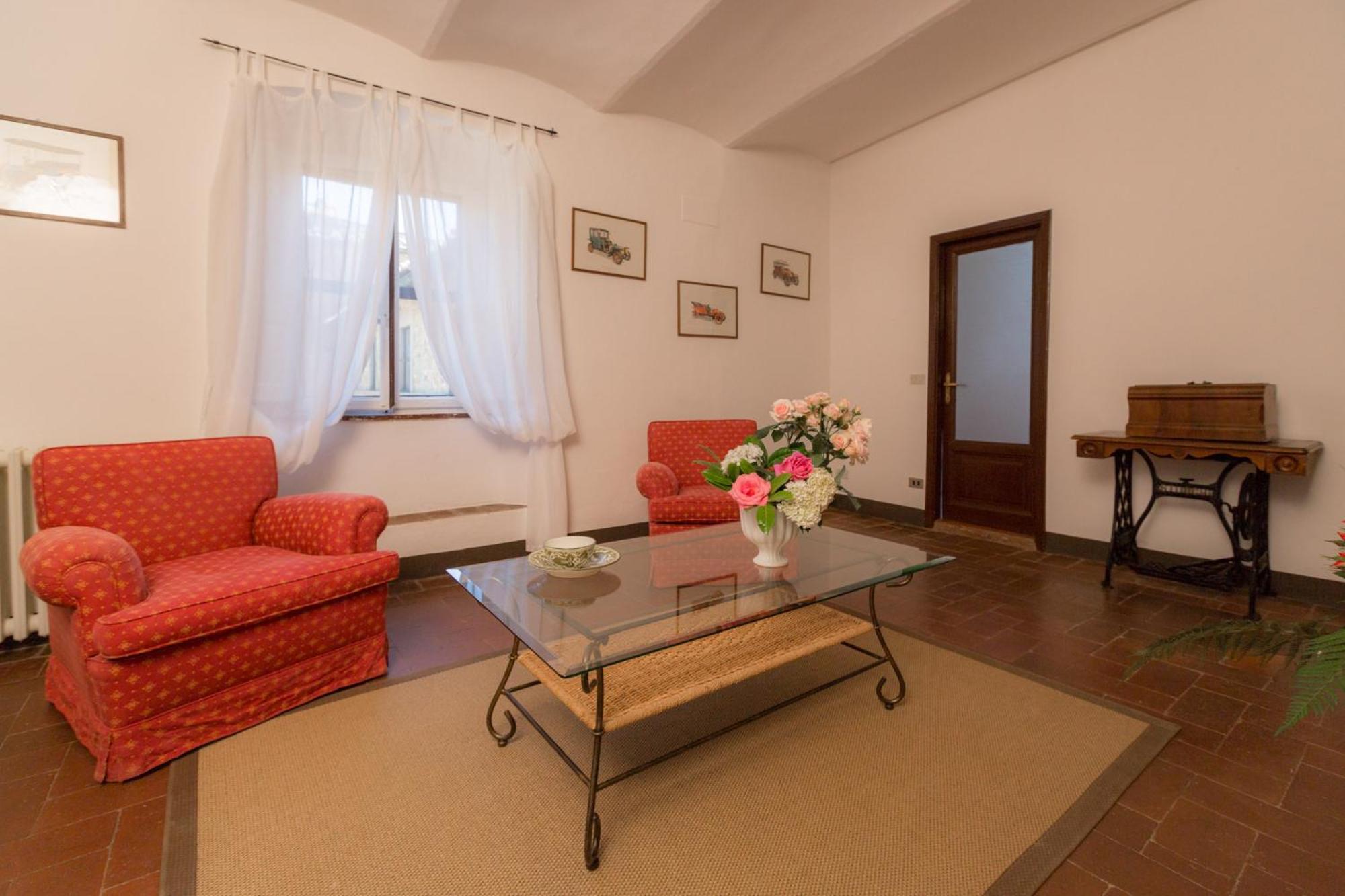 2bed APT Fattore photo 1