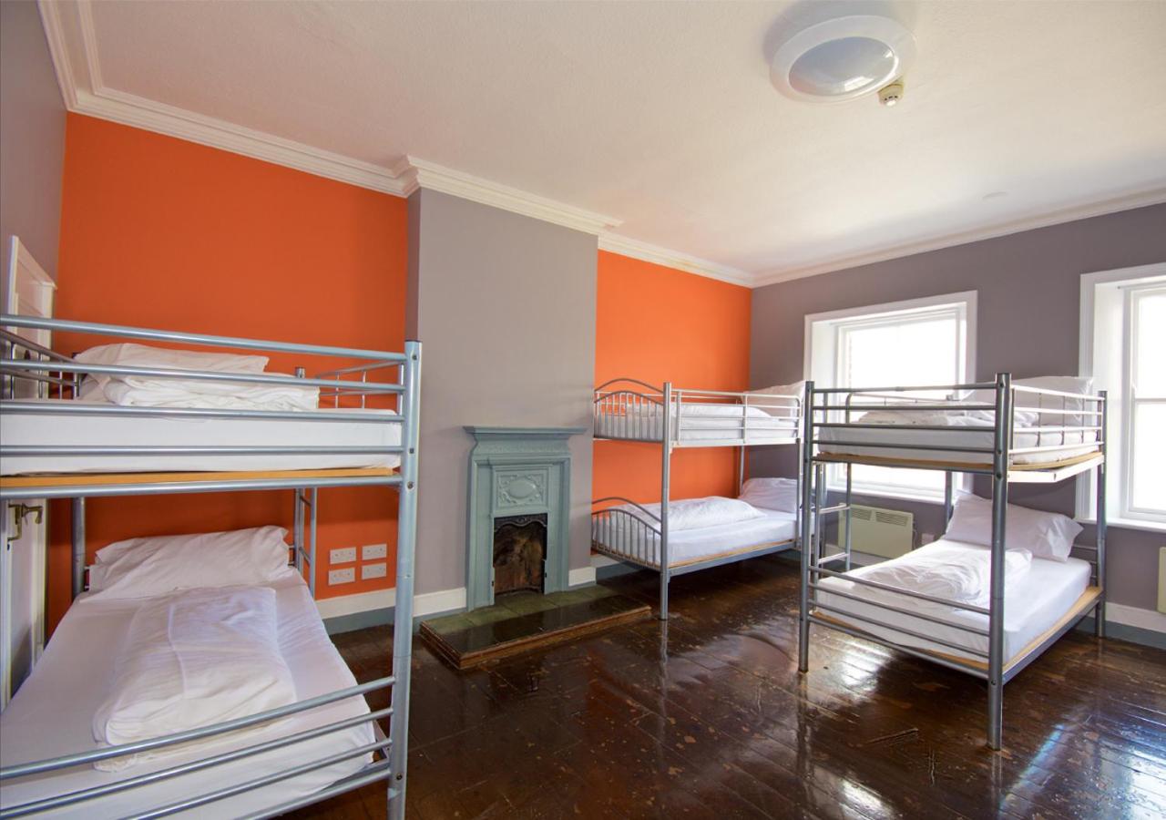 Bed in 6-Bed Female Dormitory Room photo 1
