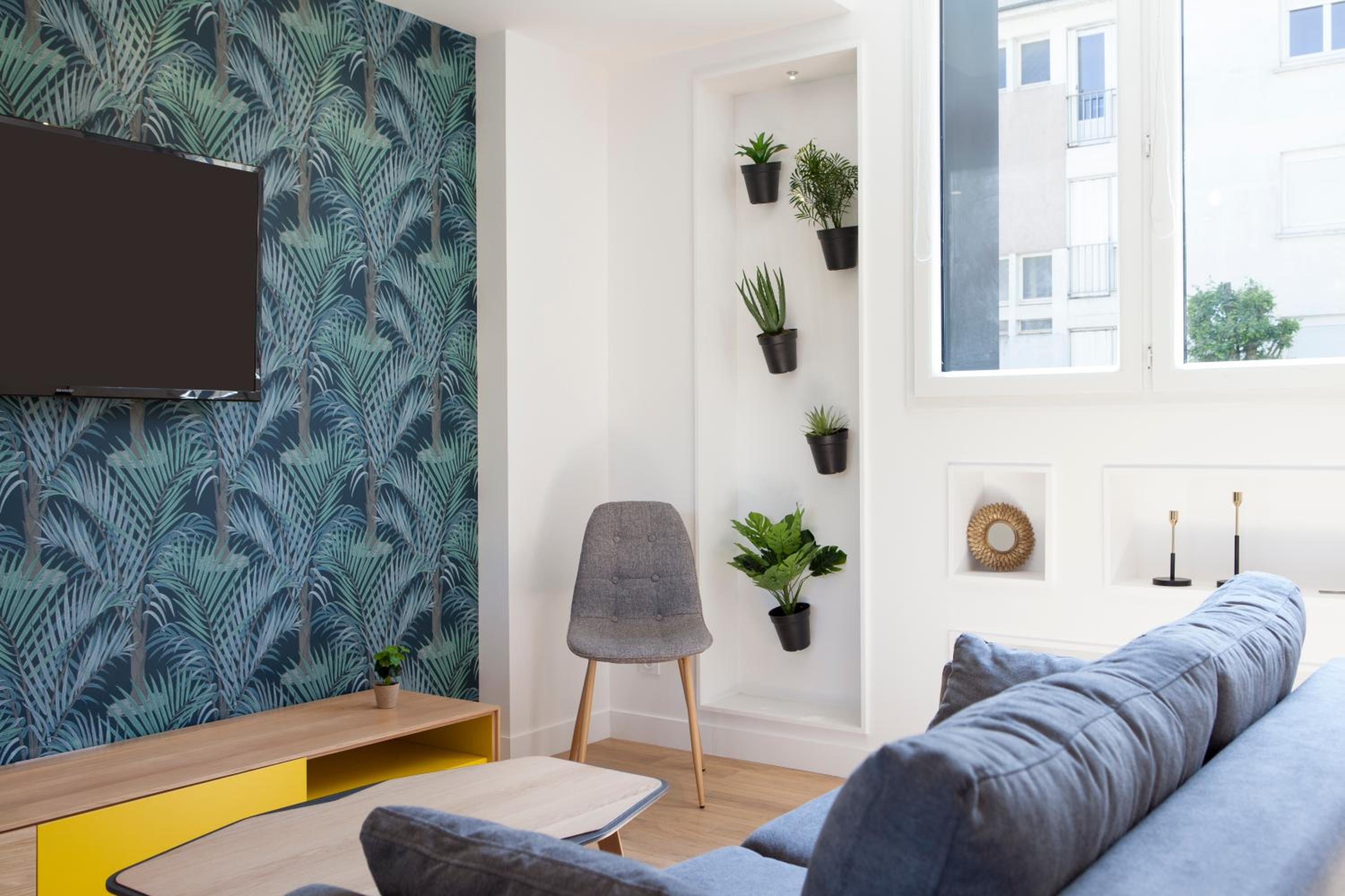 Apartment with Terrace photo 3