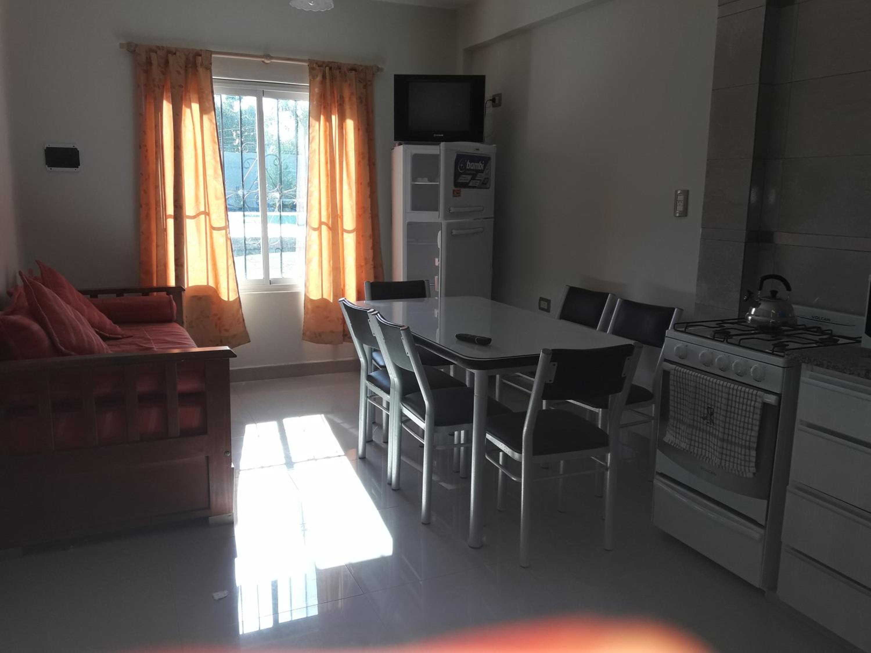 Apartment photo 2