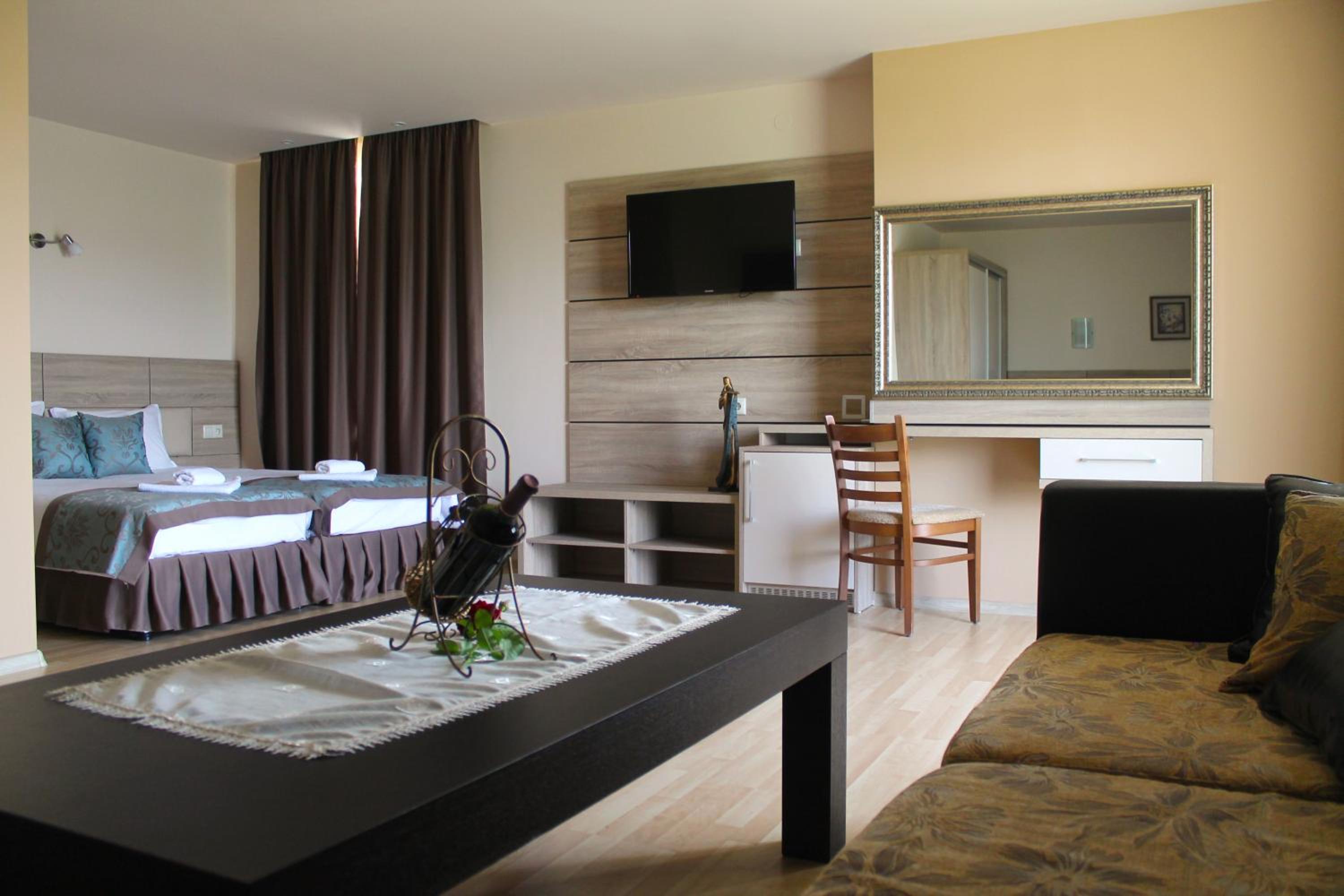Junior Suite with Mountain View photo 2