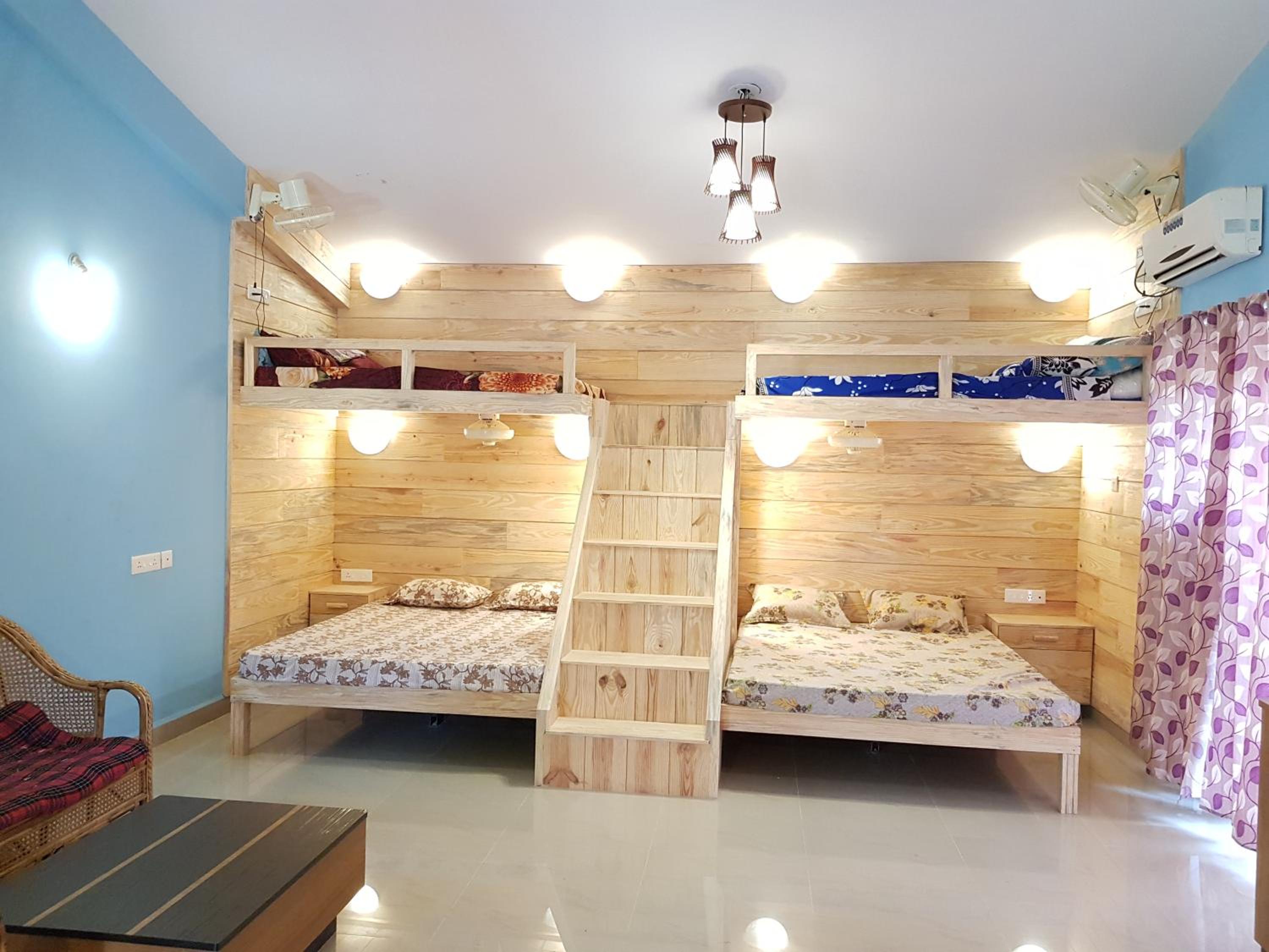 King Suite with Balcony photo 1