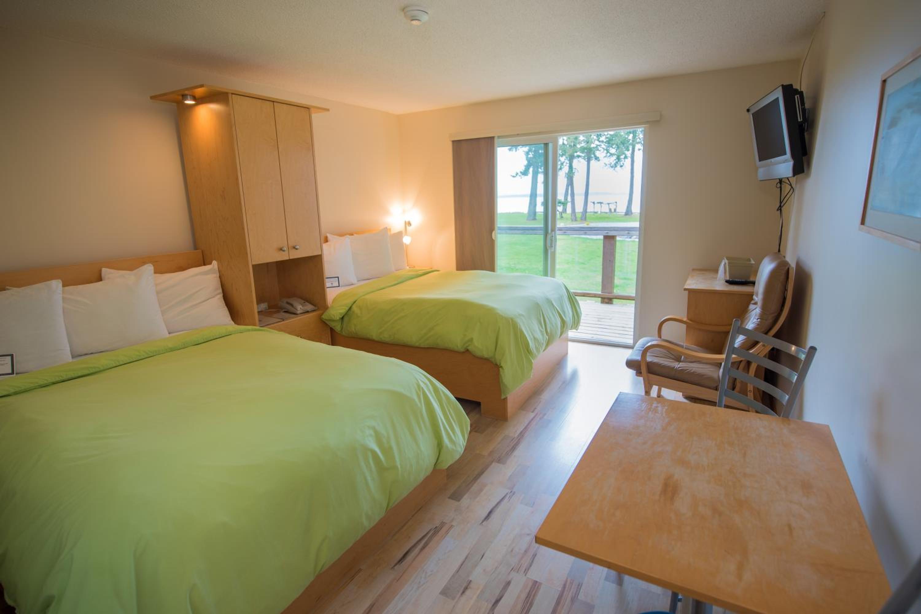 Double Room with Two Double Beds and Ocean View