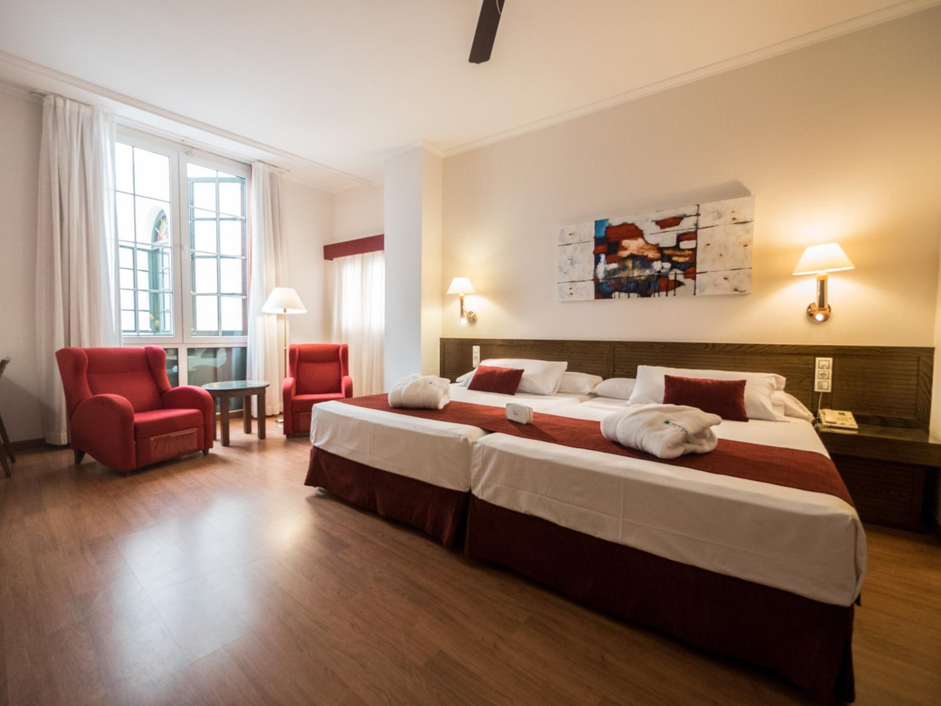 Superior Double Room - Photo 1