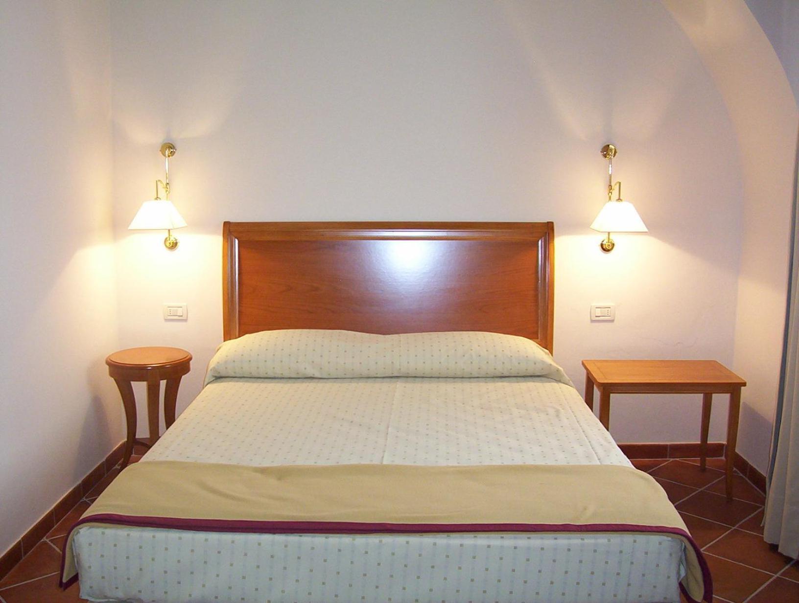 Classic Double Room - Photo 1