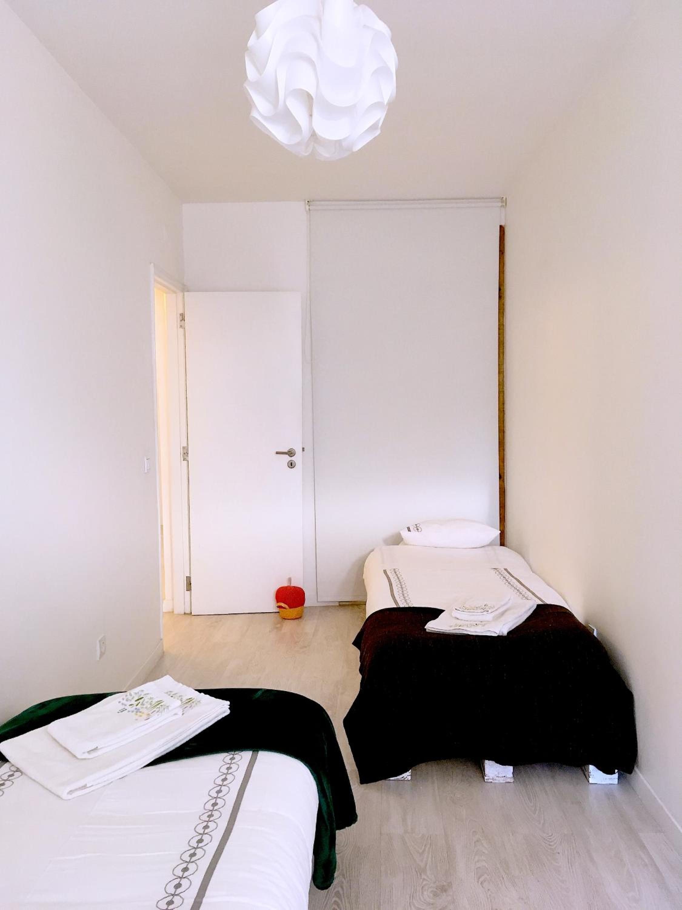 Two-Bedroom Apartment - Photo 23