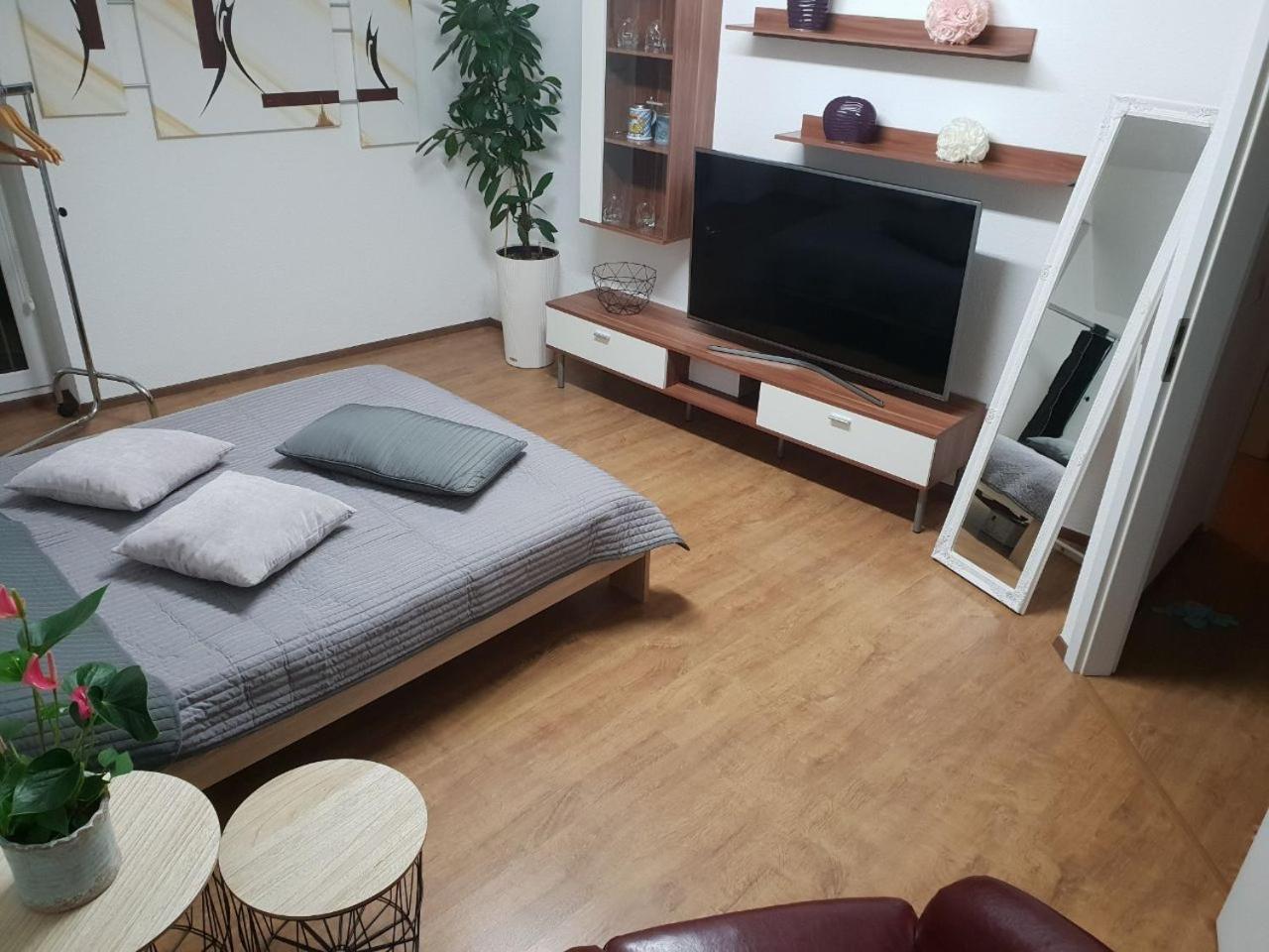 Double Room with Private Bathroom - Photo 1