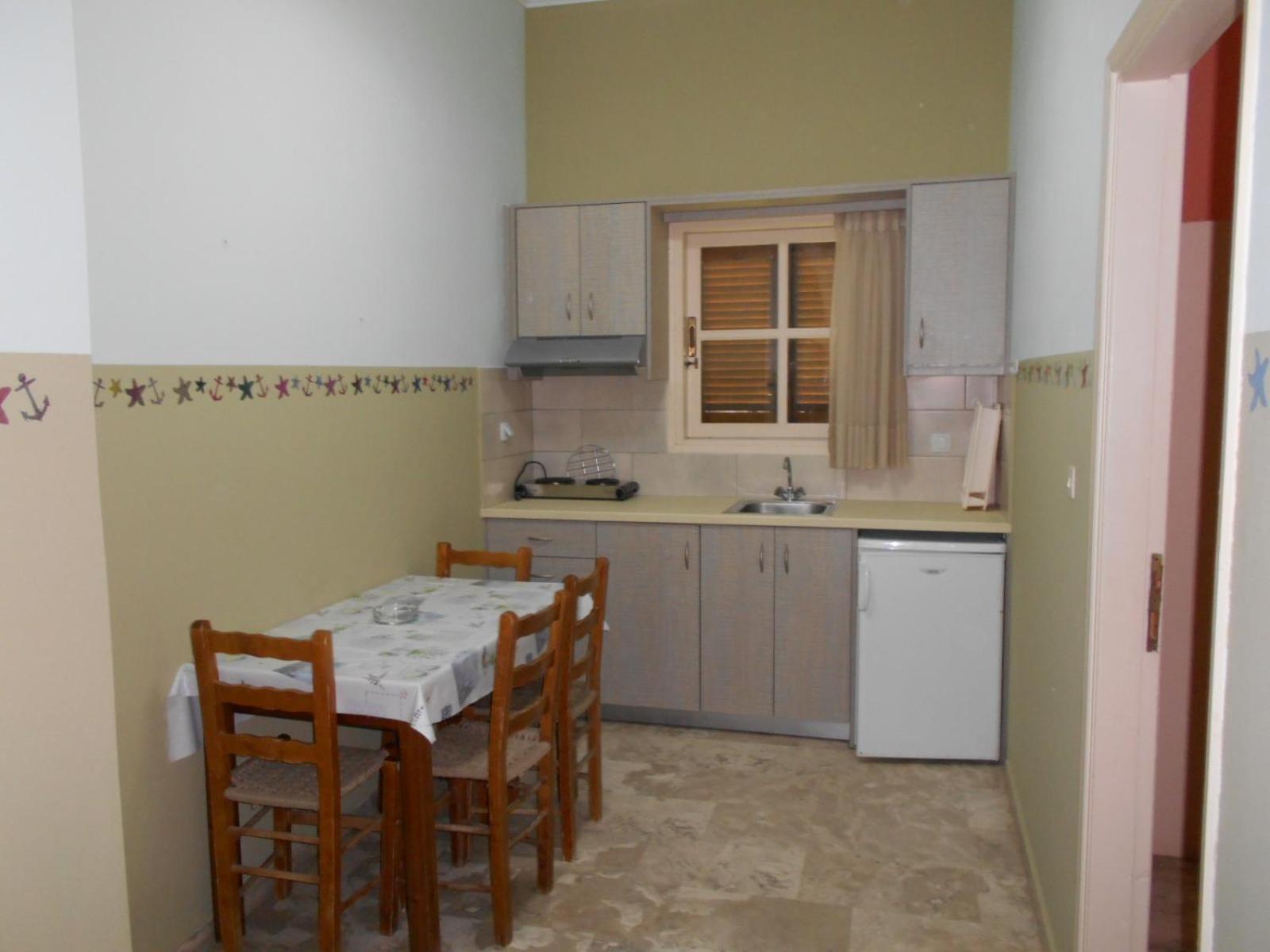Family Room with Side Sea View photo 2