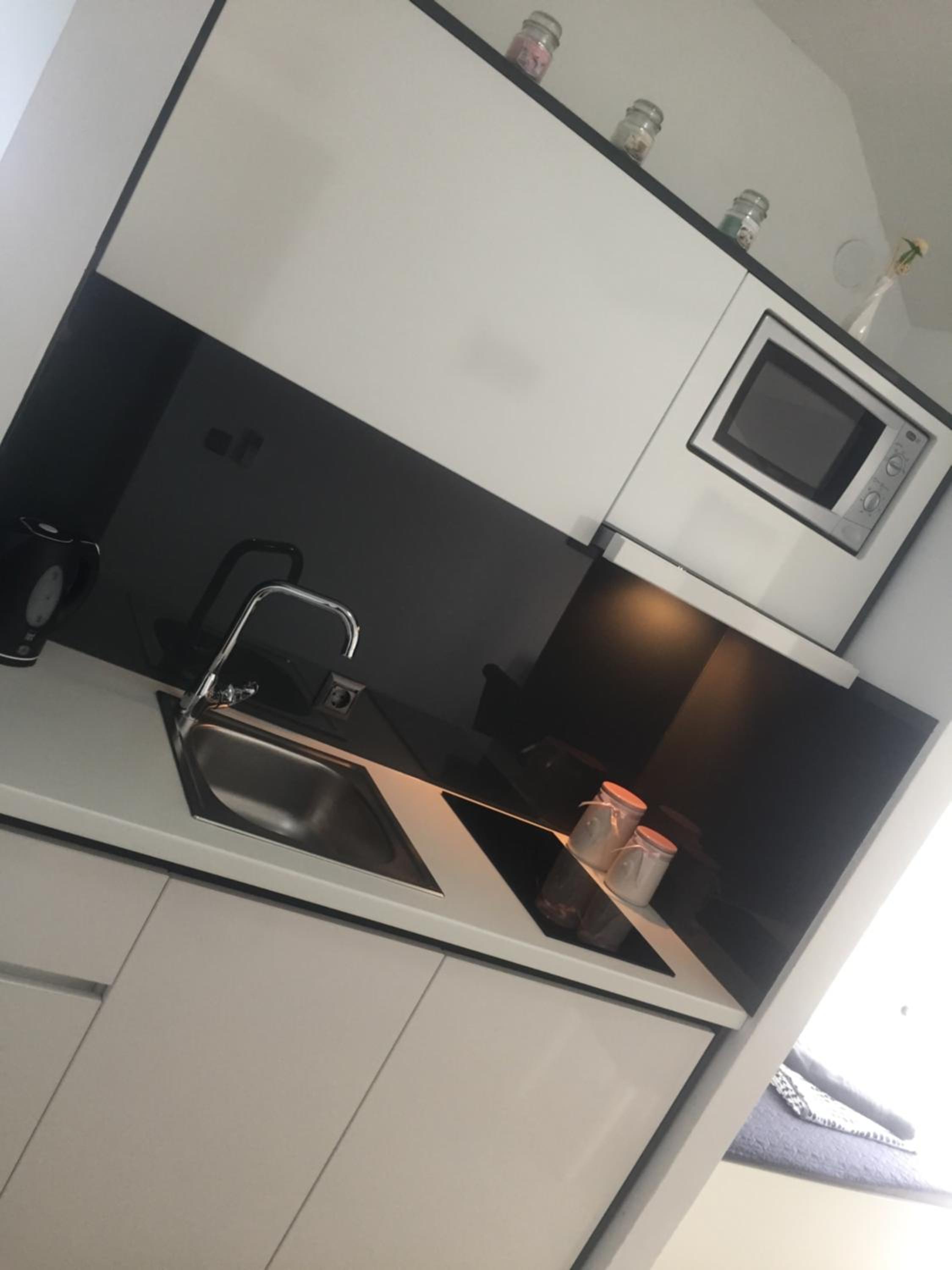Studio with Sea View - Photo 10