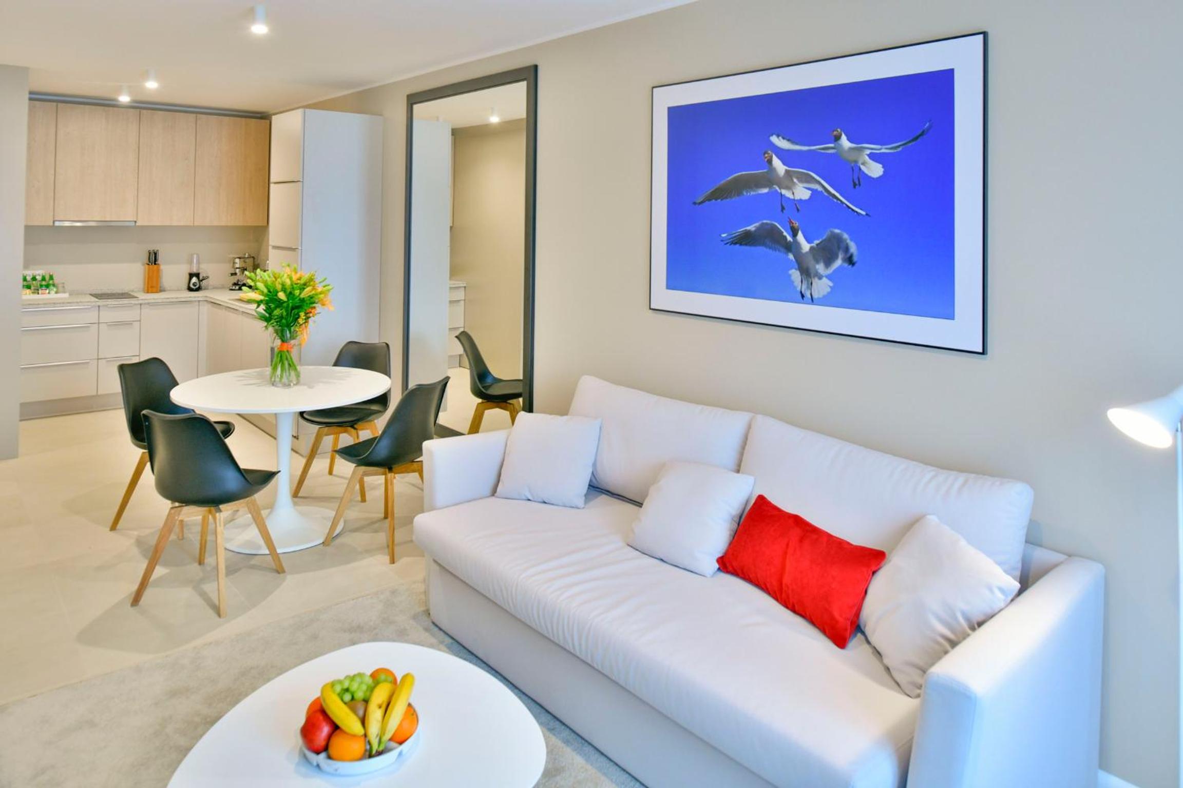 One-Bedroom Apartment