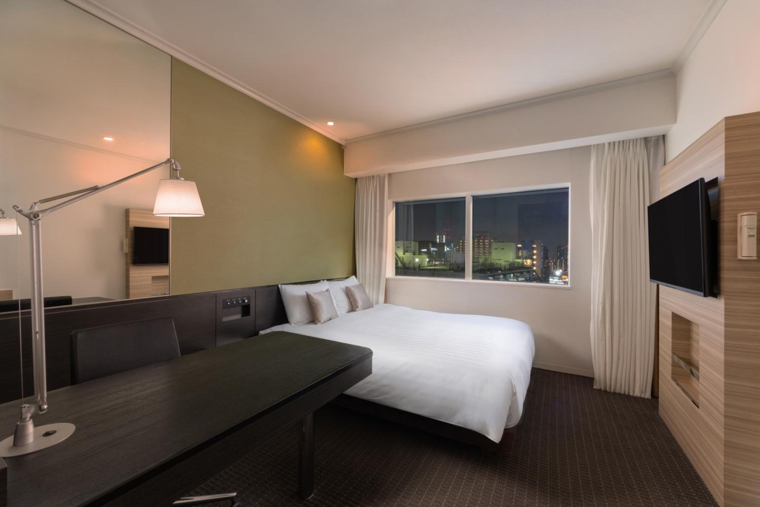 High Floor Double Room - Non-Smoking