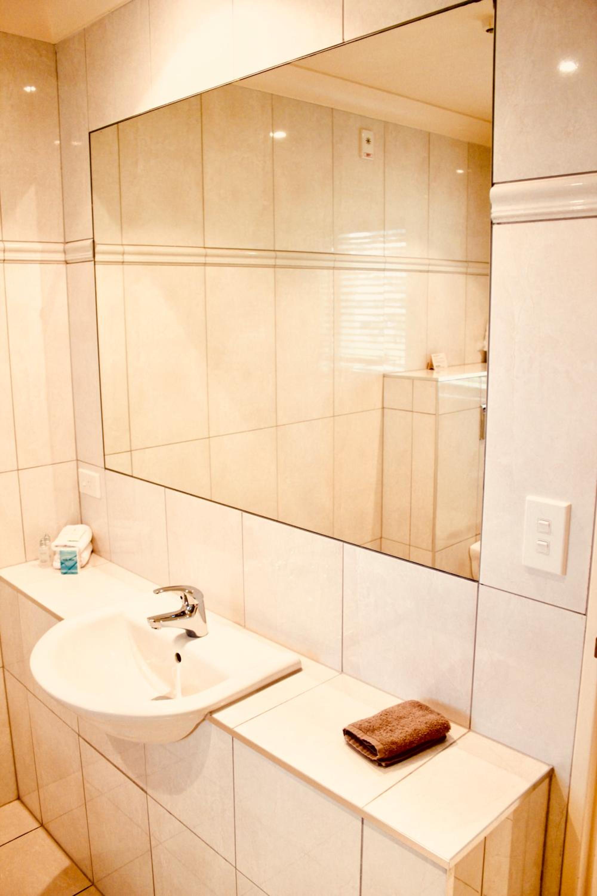Ocean View Premium Studio with Spa Bath - Photo 29