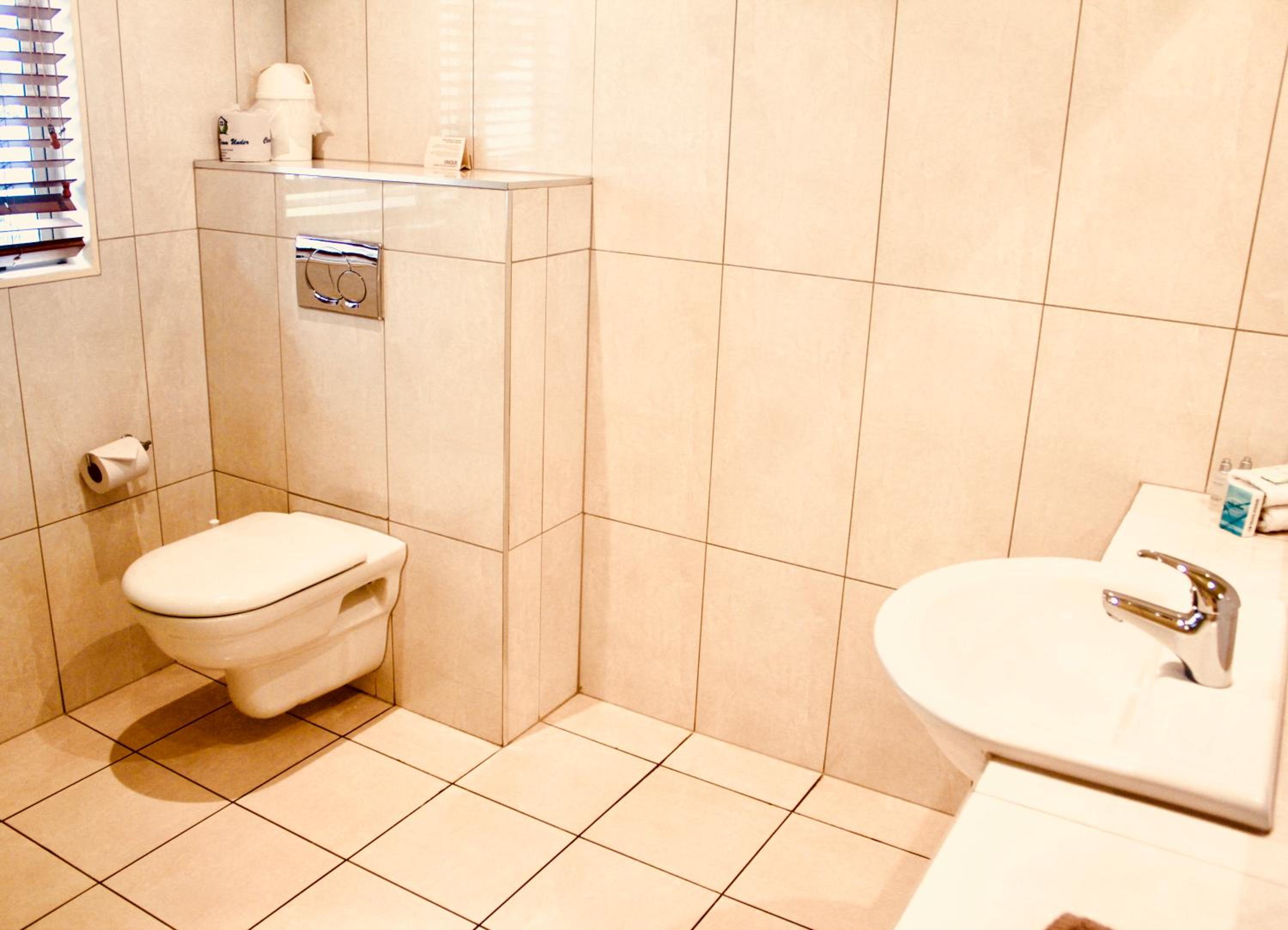 Ocean View Premium Studio with Spa Bath - Photo 26