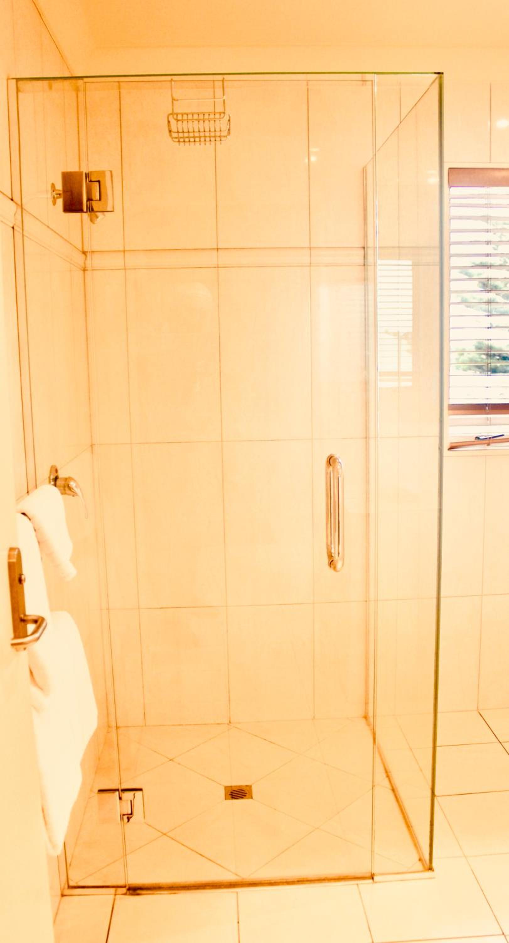 Ocean View Premium Studio with Spa Bath - Photo 25