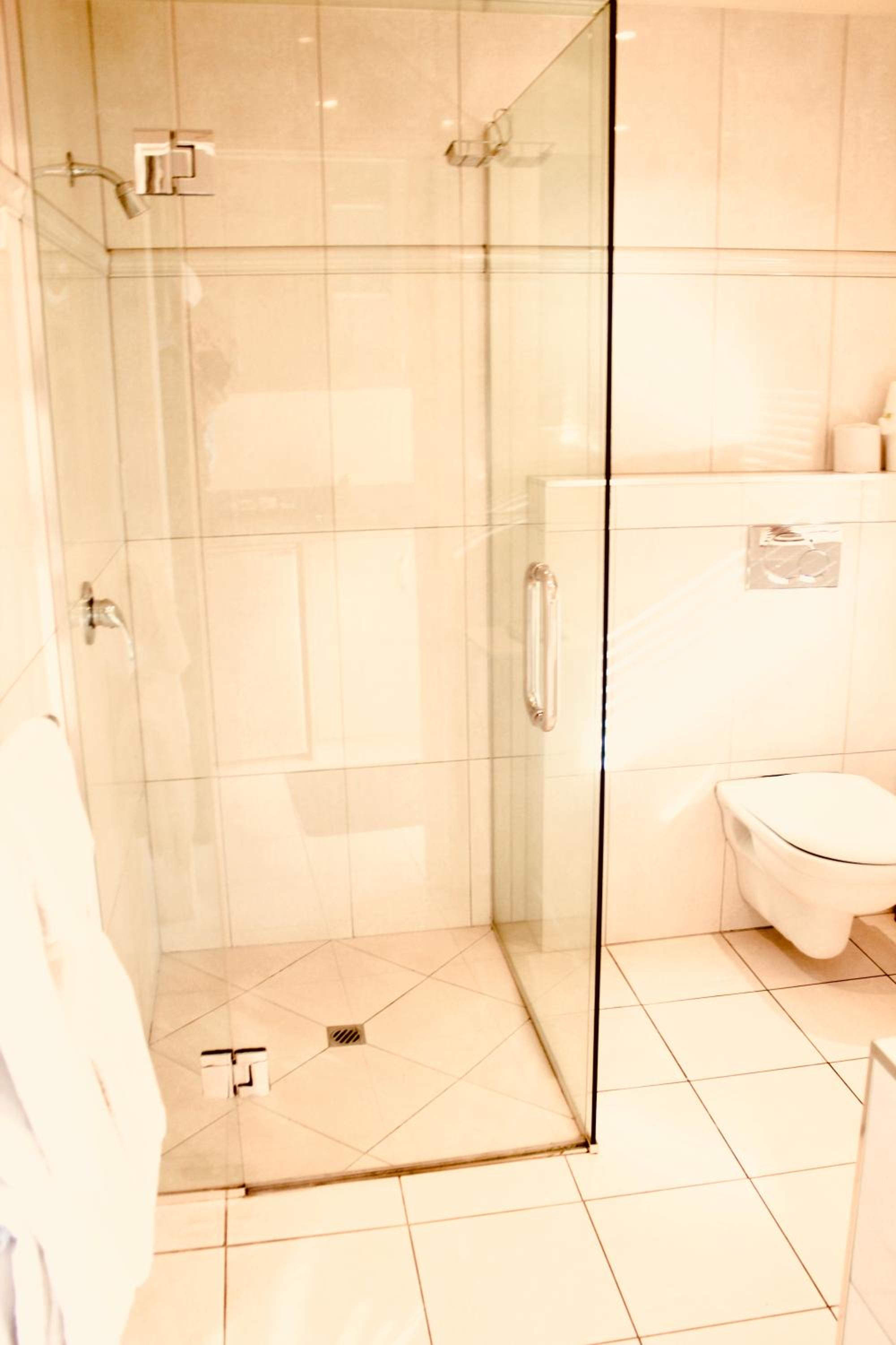 Ocean View Executive Studio with Spa Bath - Photo 19