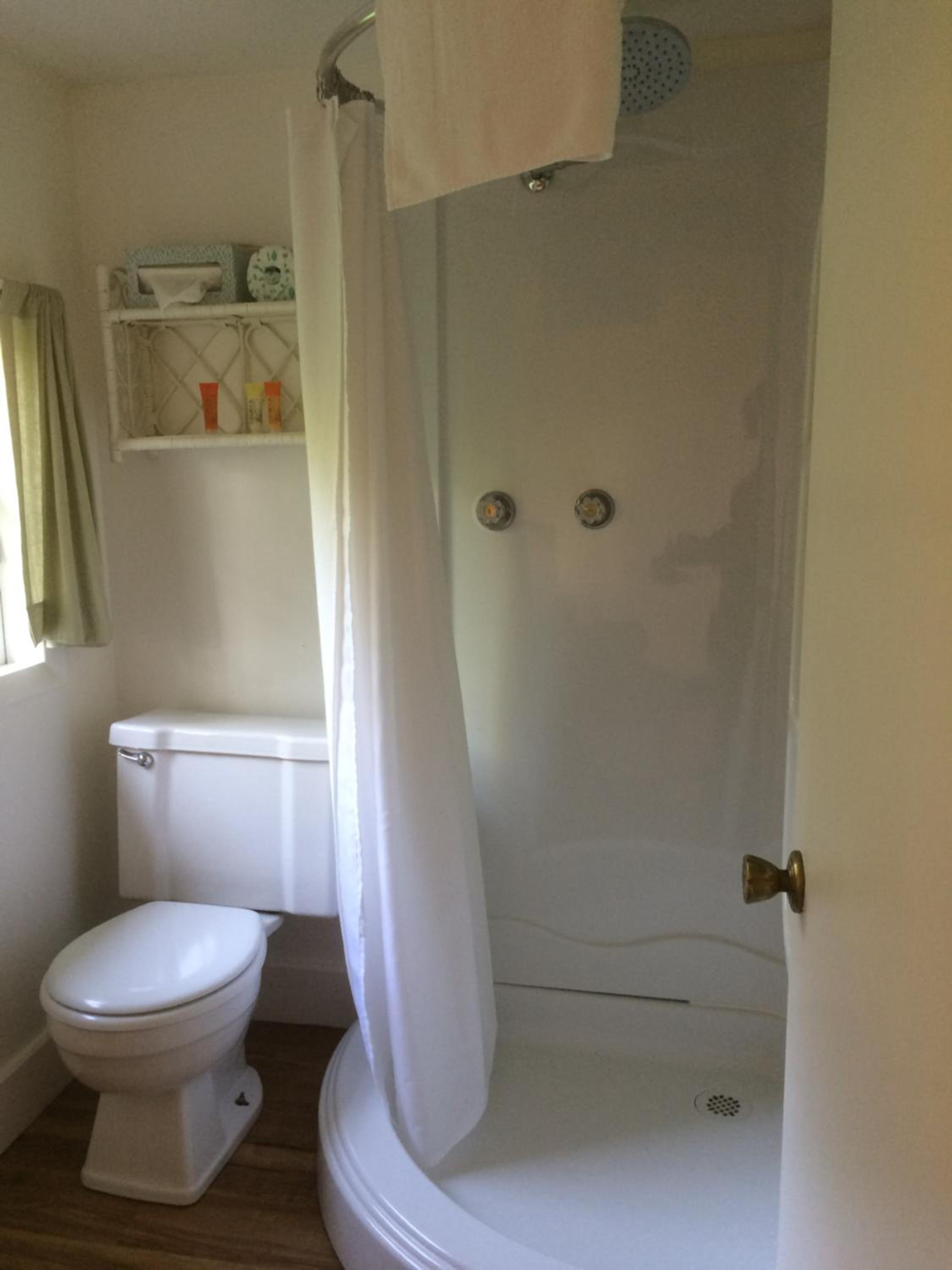 Economy Double Room photo 2