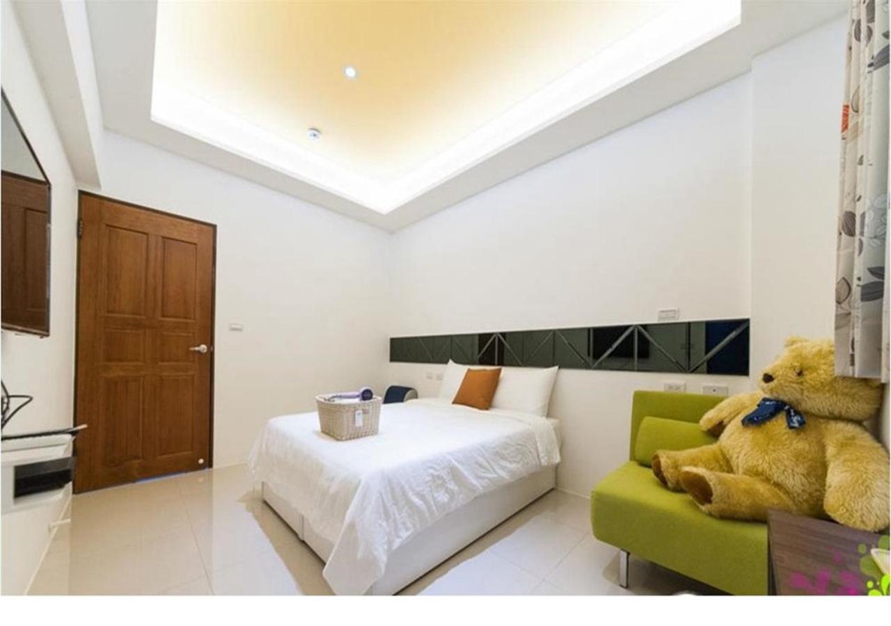 Four-Bedroom House photo 3